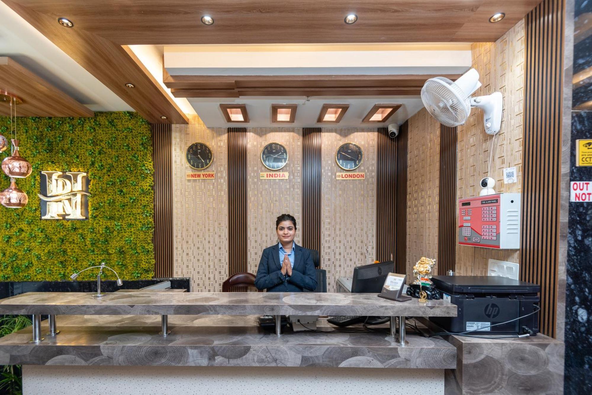 Hotel Royal Igi New Delhi