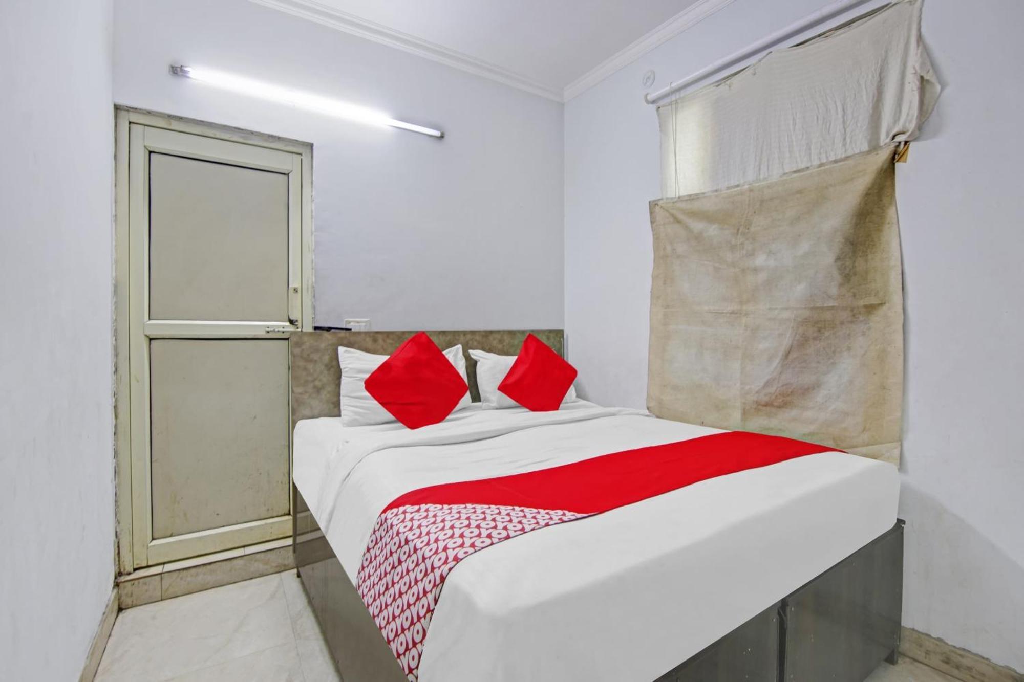 Hotel Dream Sky New Delhi
