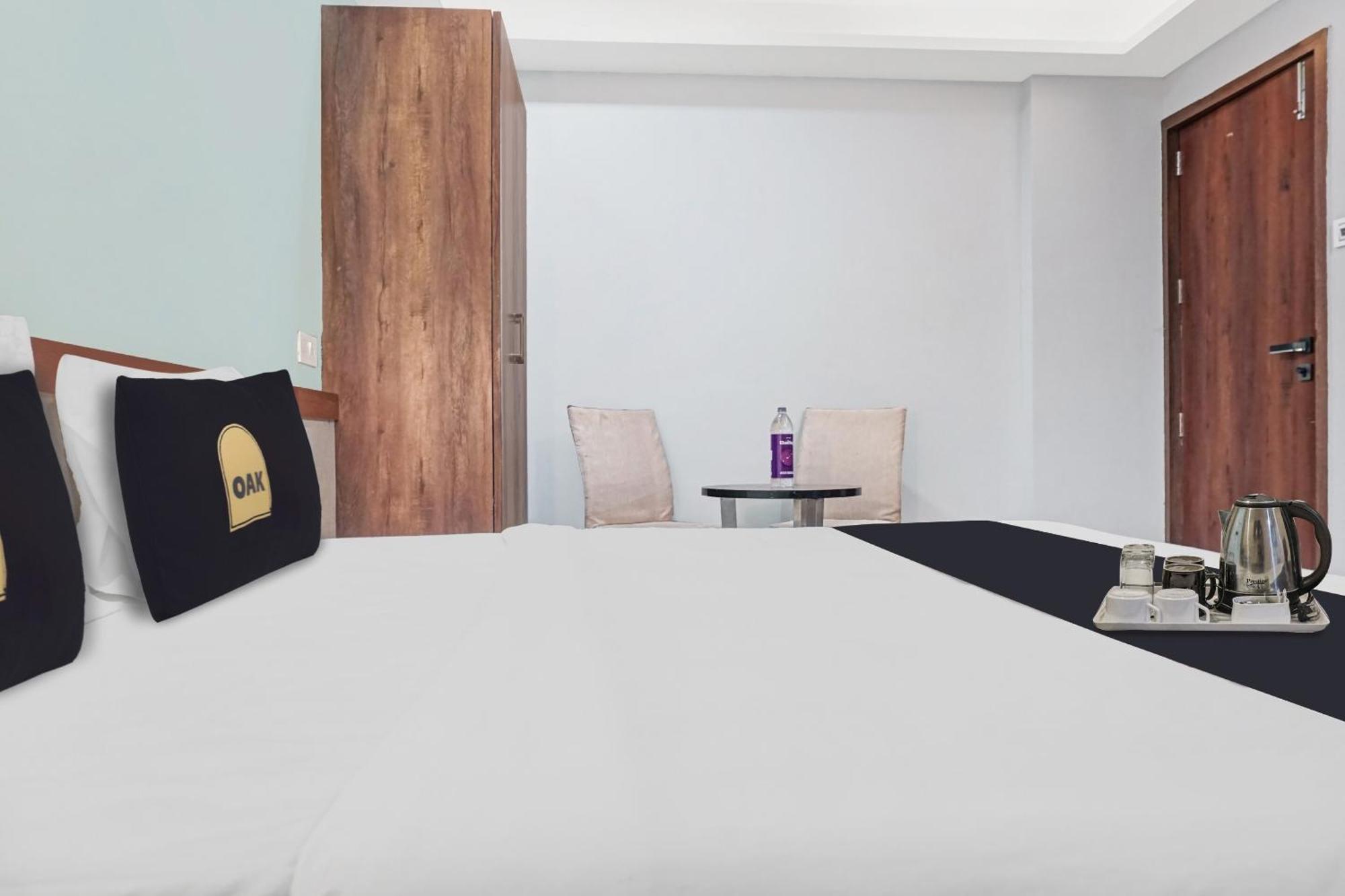 Atlantis Hotel 4*