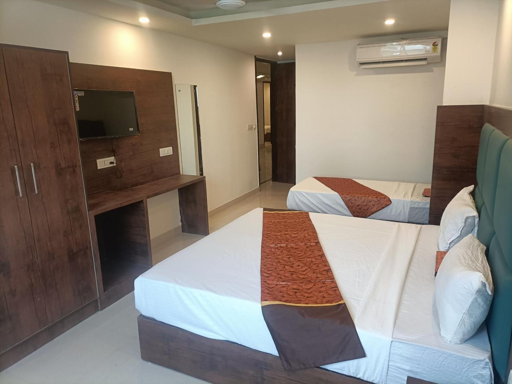 Grand Tark Delhi Airport Guest house