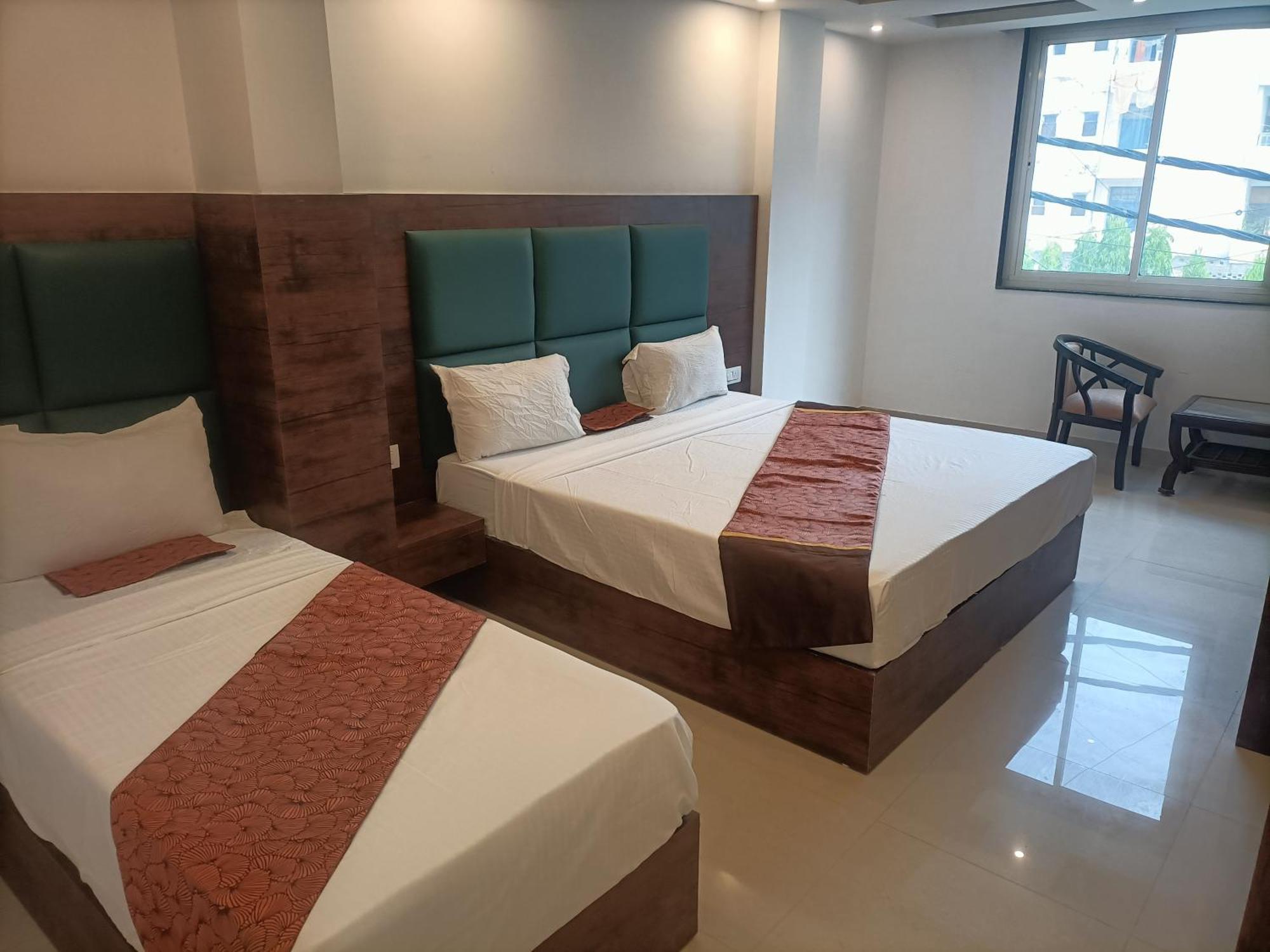 Grand Tark Delhi Airport Guest house *