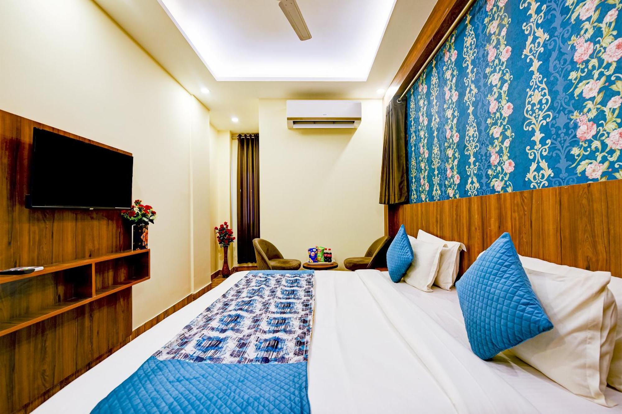 Airport President Near Igi Airport Hotel 4*