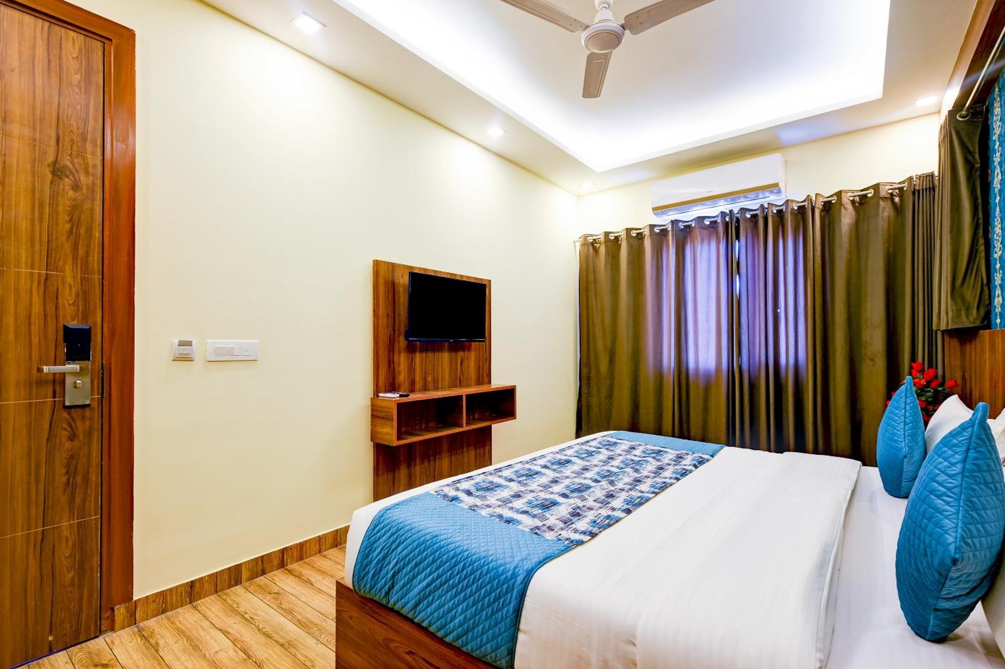 Airport President Near Igi Airport 4*