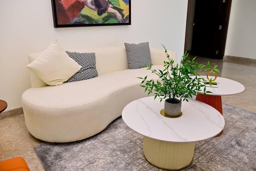 Villa Udman Luxe Chattarpur *