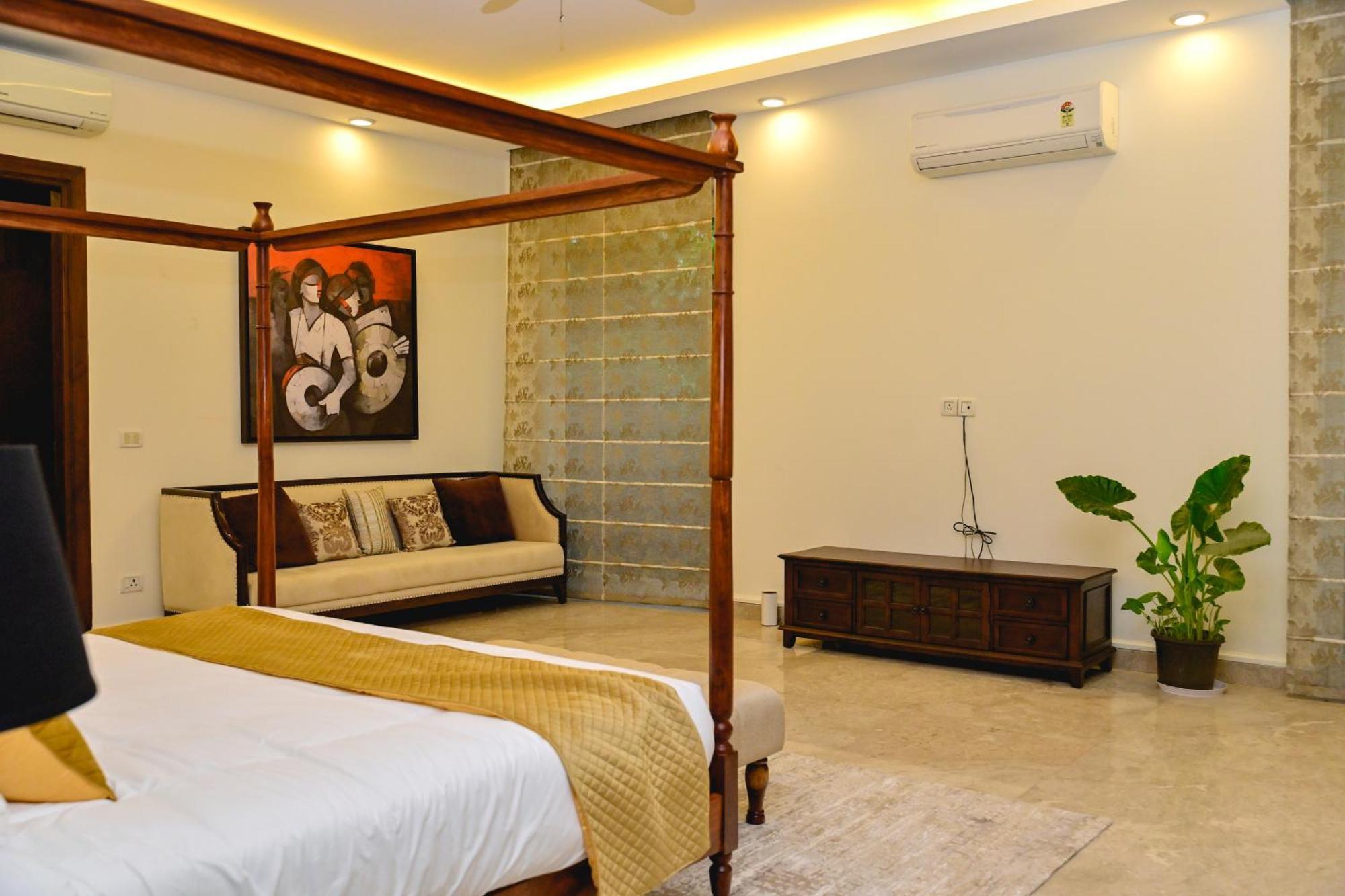 Udman Luxe Chattarpur Villa New Delhi