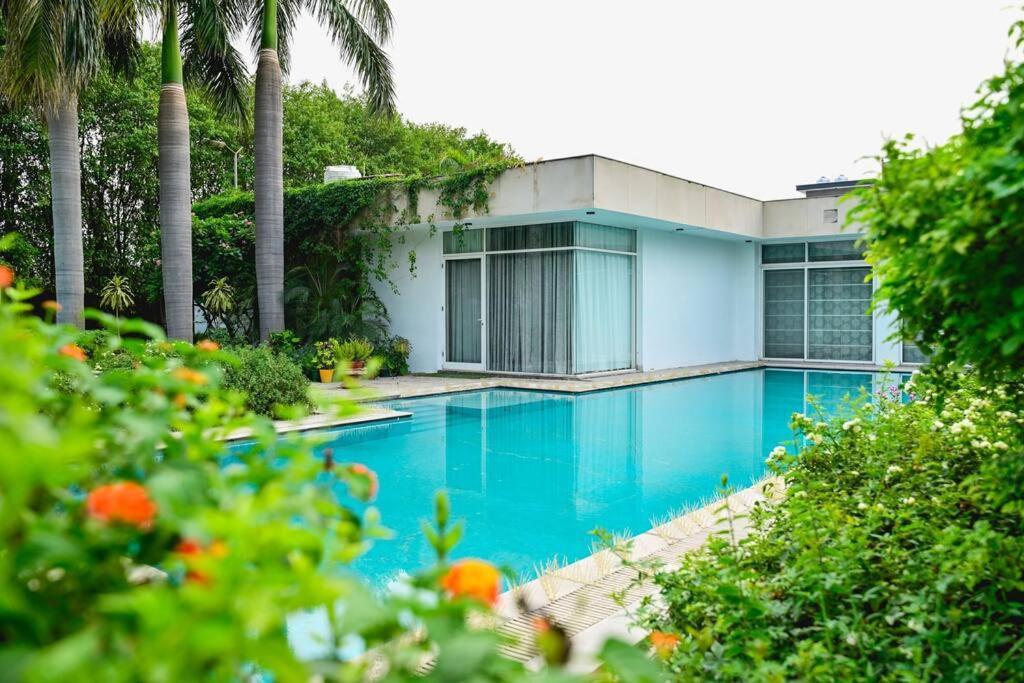 Udman Luxe Chattarpur Villa