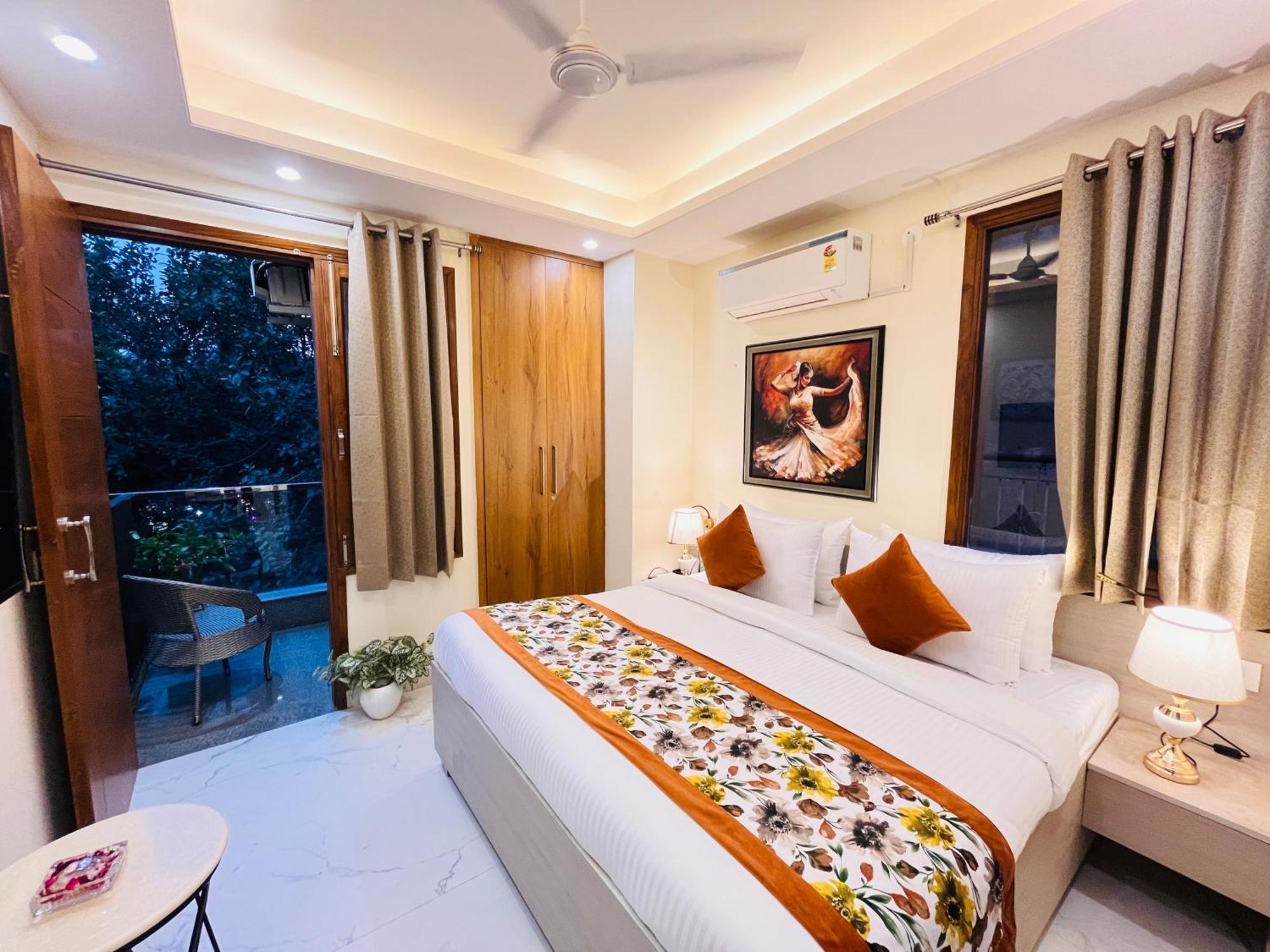 Hotel Ivaan Homes Opposite To Iskcon Temple East Of Kailash 3*