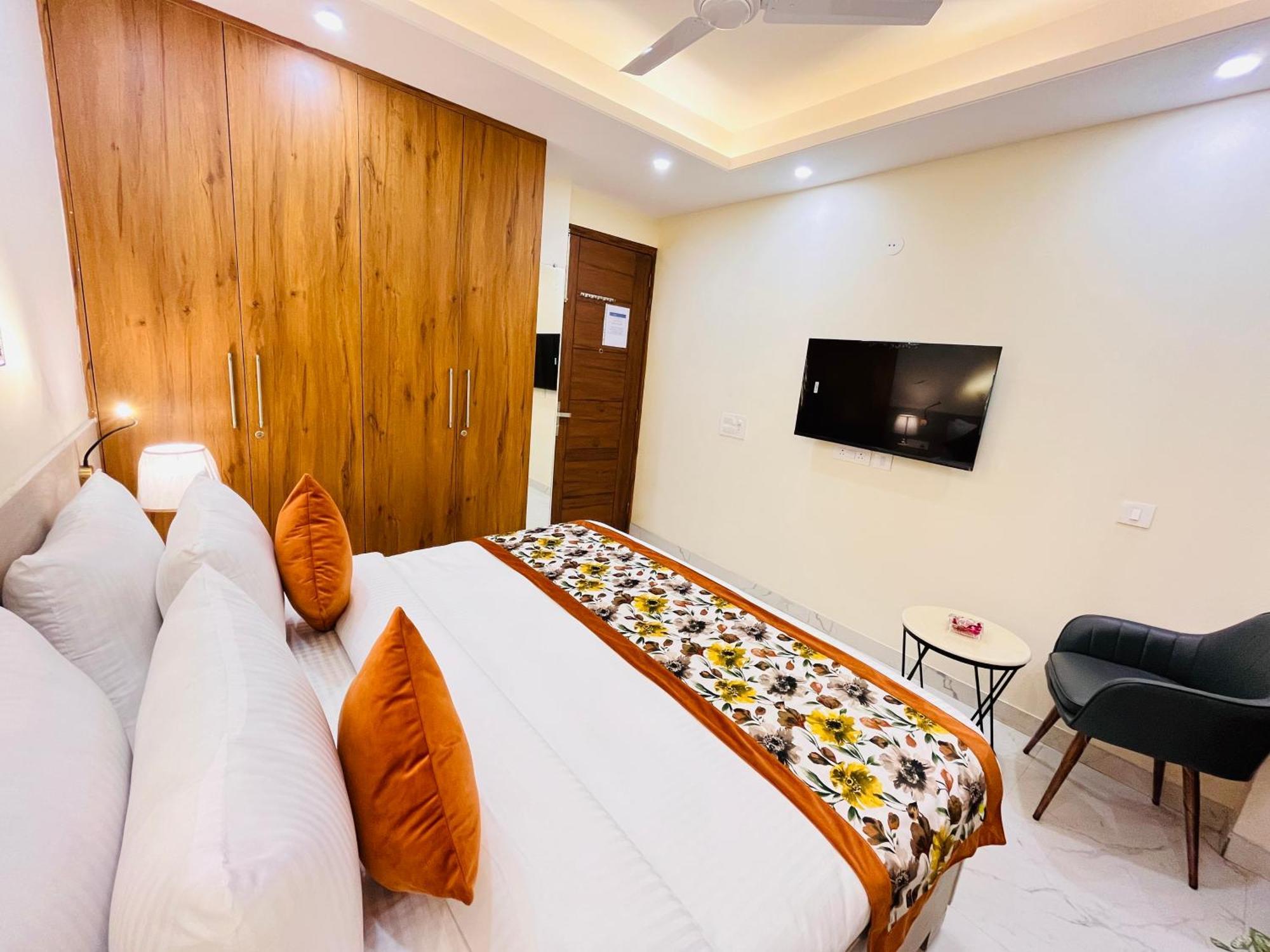 Hotel Ivaan Homes Opposite To Iskcon Temple East Of Kailash 3*