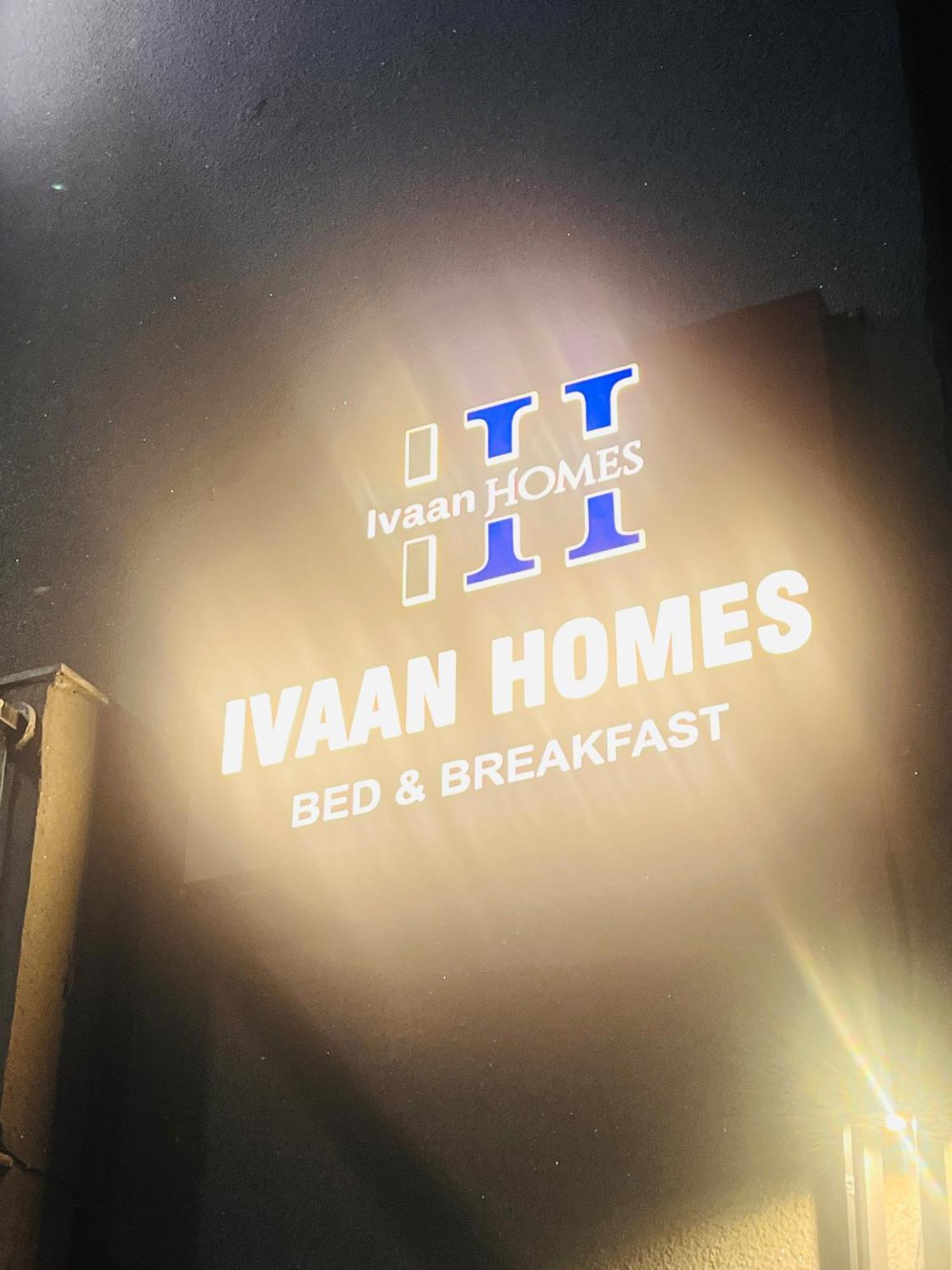 Ivaan Homes Opposite To Iskcon Temple East Of Kailash Hotel 3*