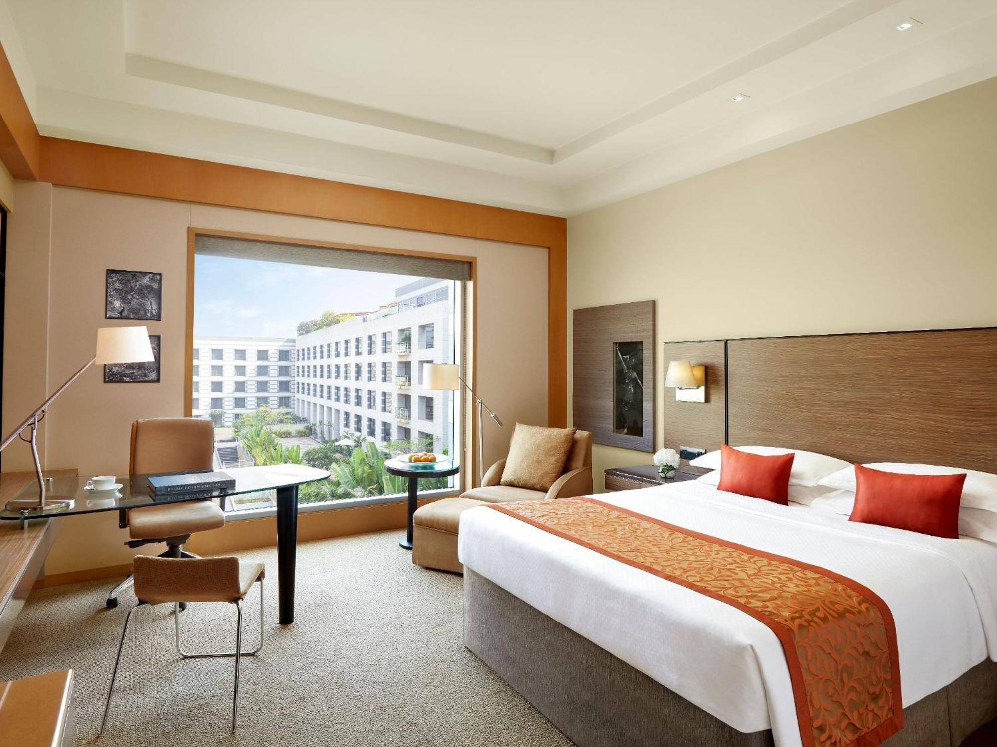 Airport Tulip Near Delhi Airport 4*