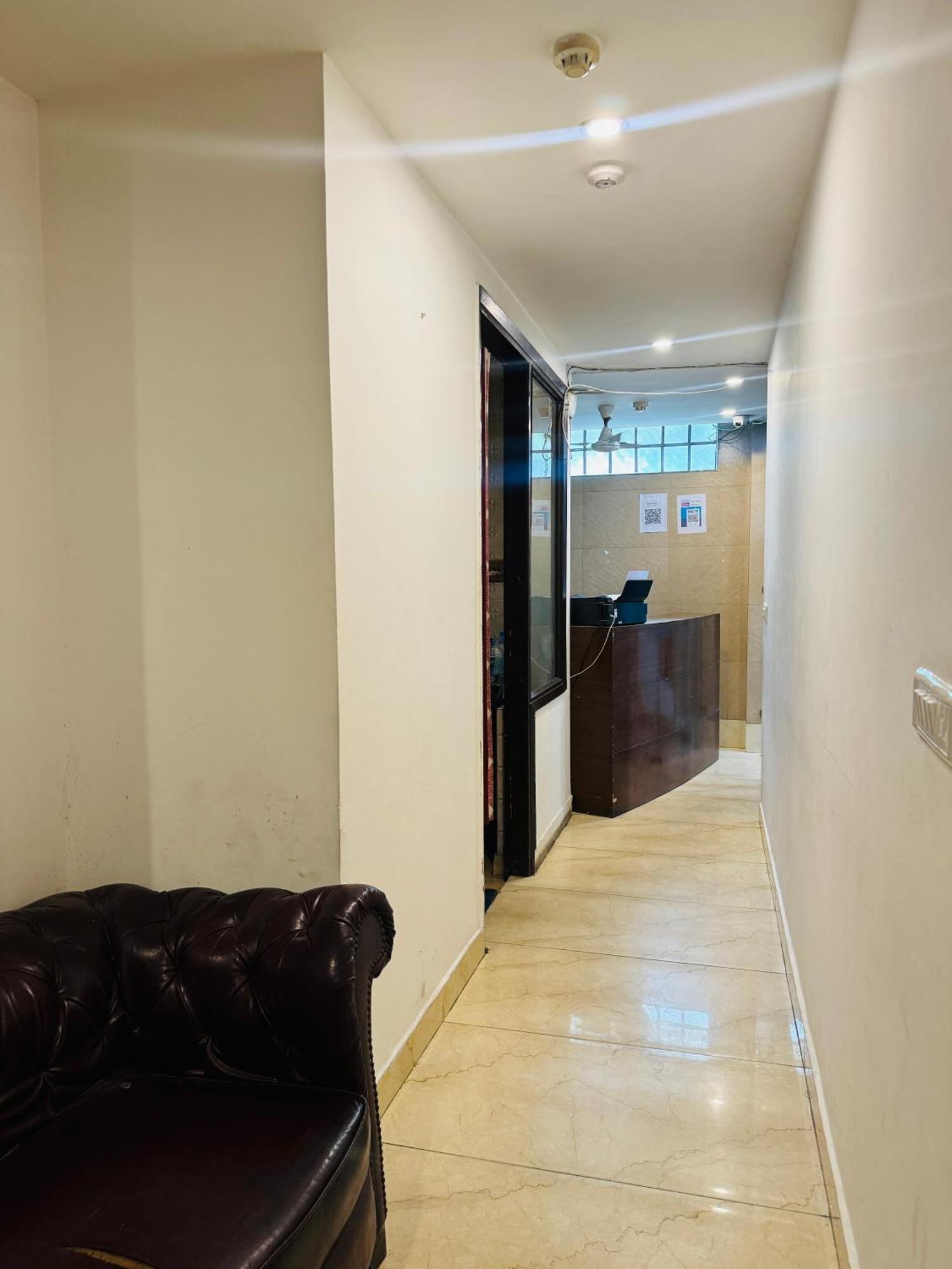 Bir In Jangpura Bed & Breakfast