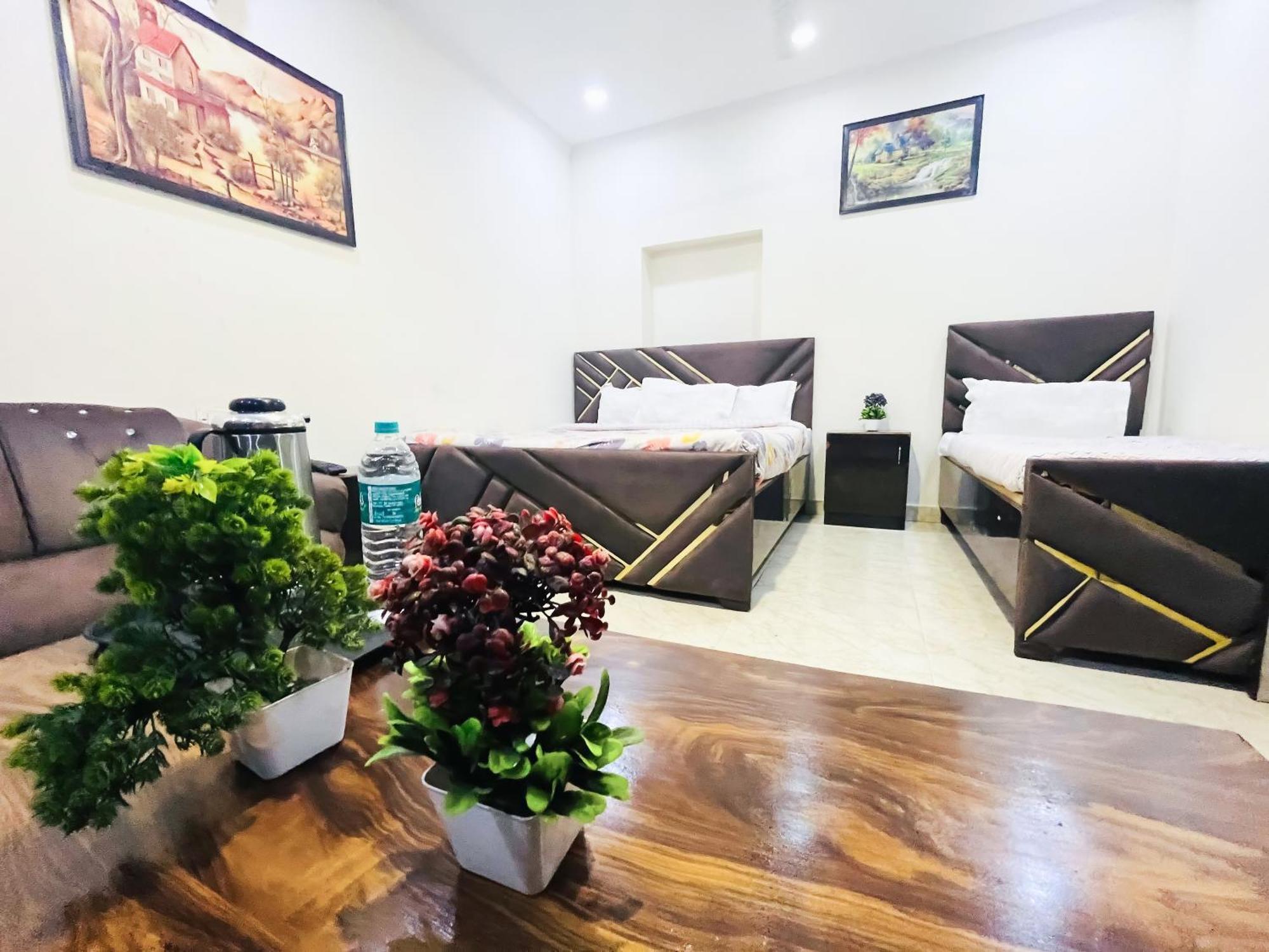 Bed & Breakfast Tom & Jerry In Jangpura *