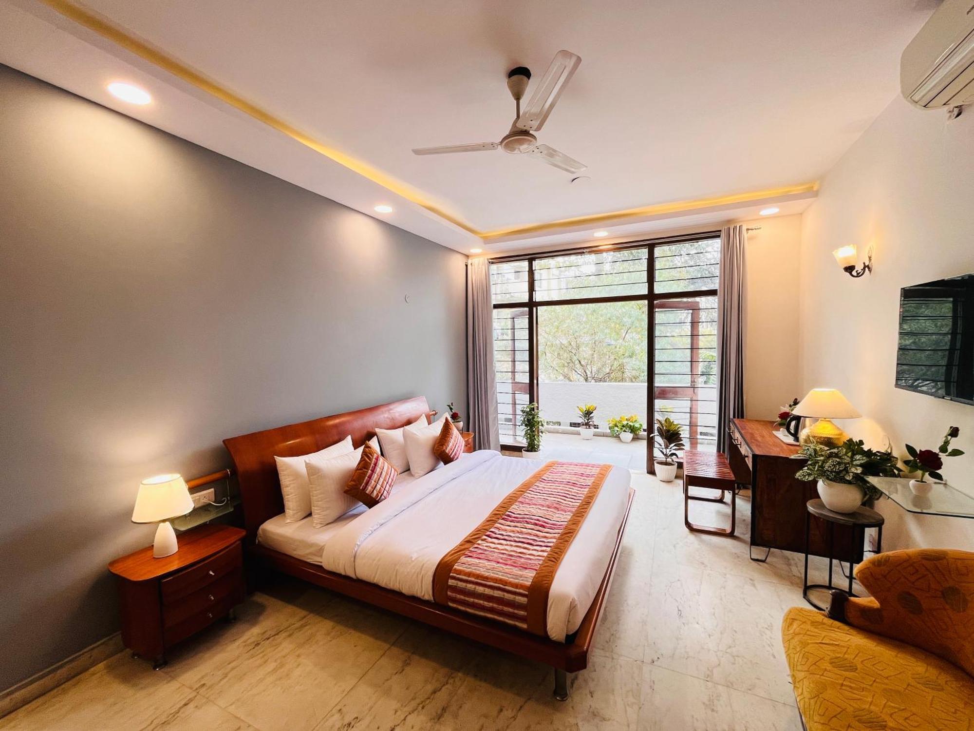 Grove Residency Hauz Khas Couple Friendly New Delhi