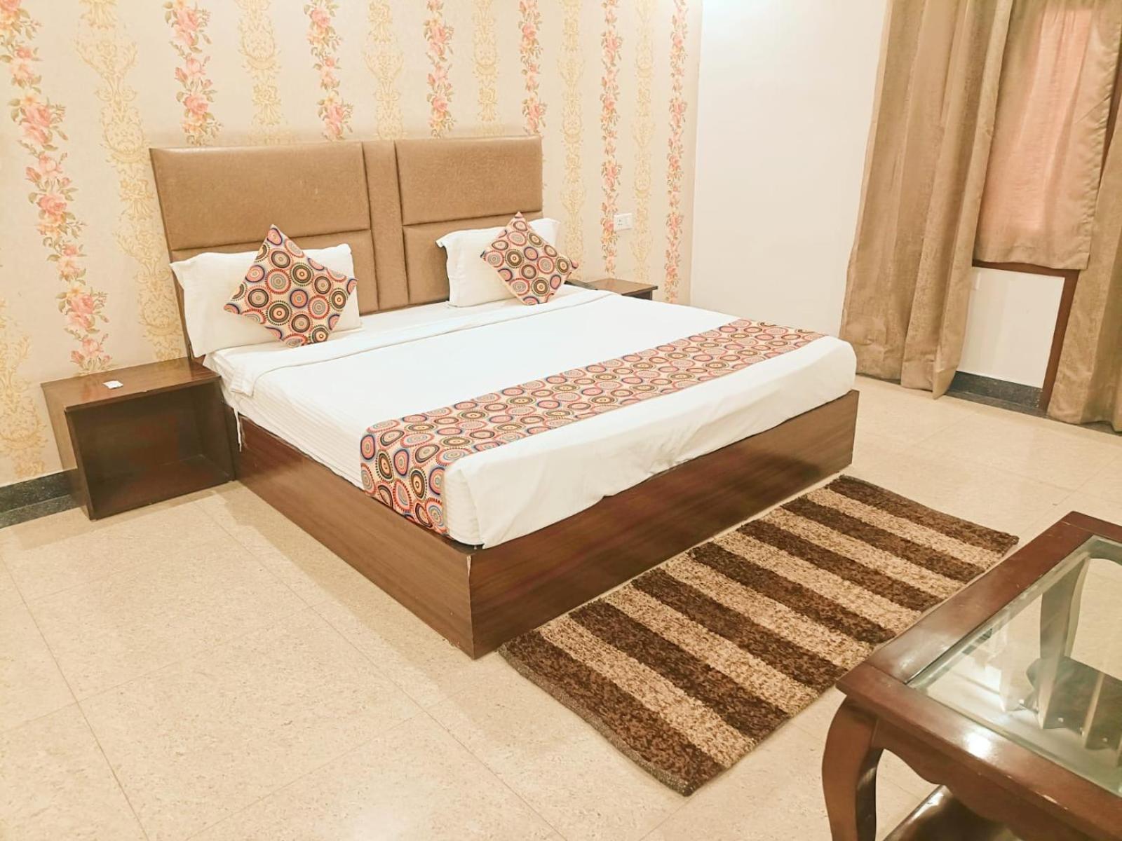 Prime Plaza Ambs Near Igi Airport Casa de hóspedes *