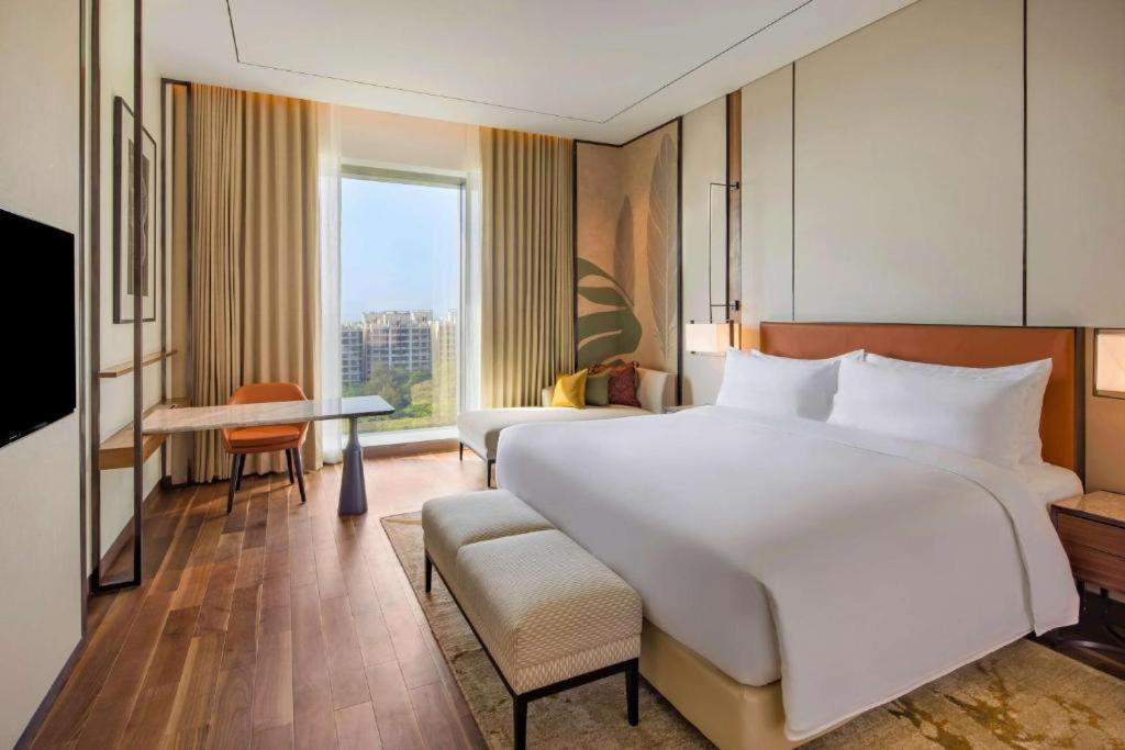 Grand Rosewood Near Delhi Airport Hotel 4*
