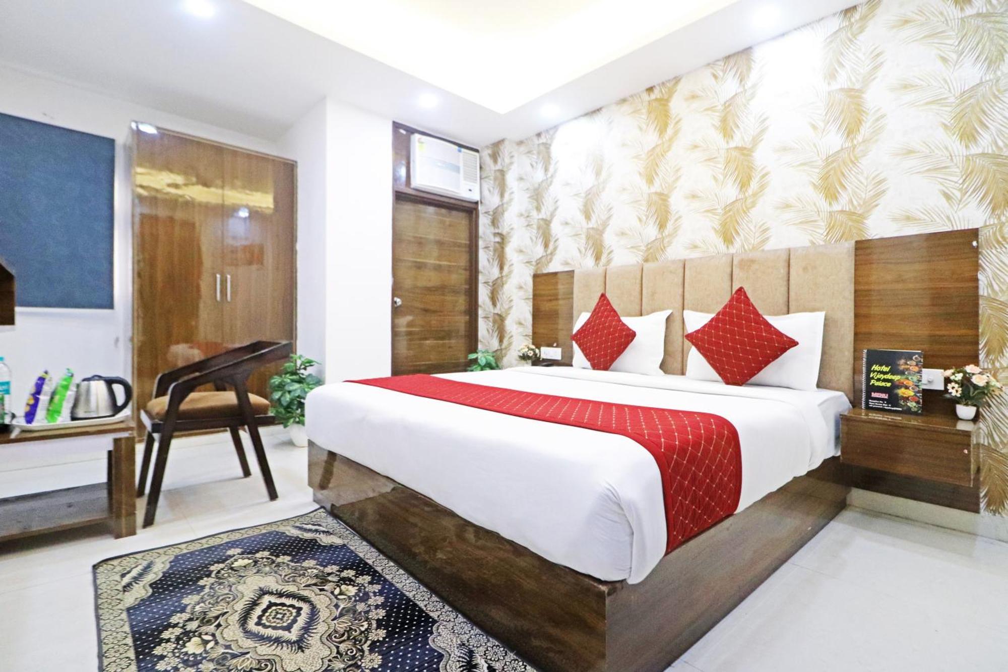 Hotel Airport Tulip Near Delhi Airport
