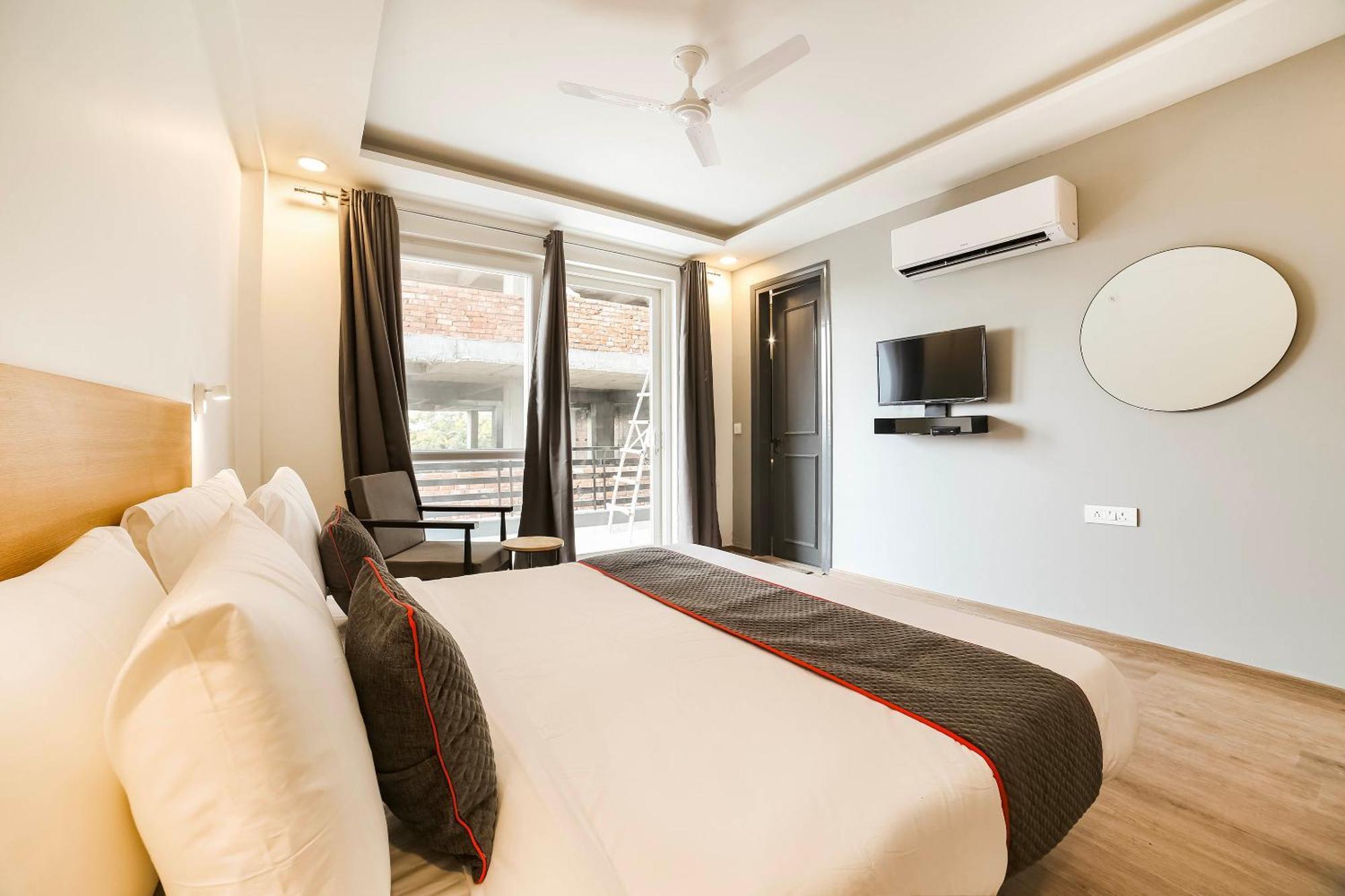 Ivy Plaza Hotel