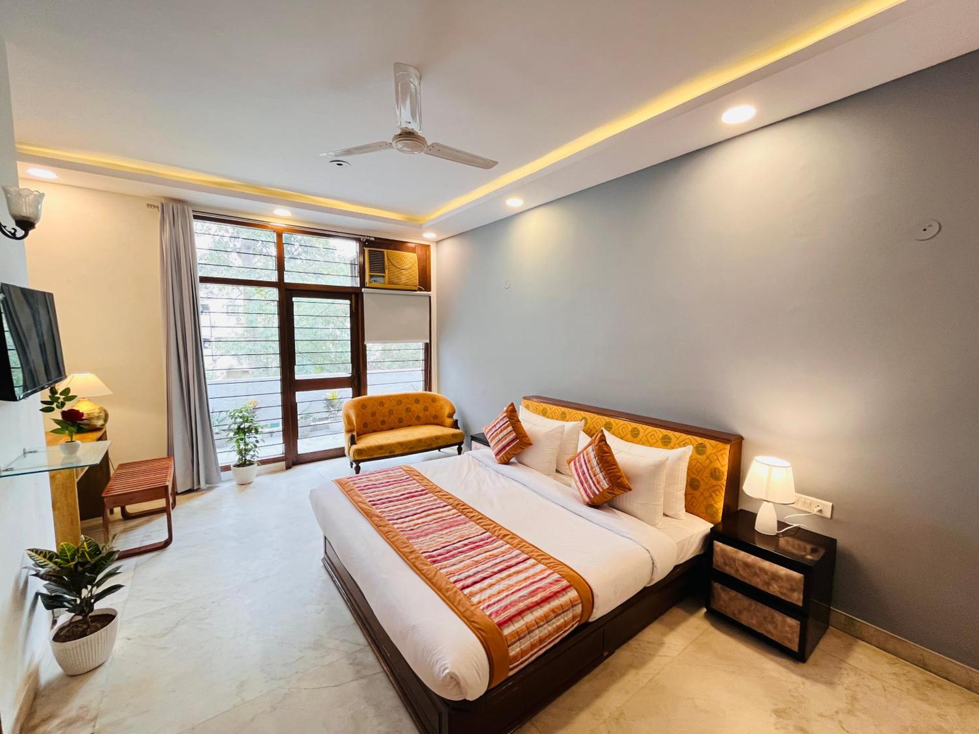 Grove Residency Hauz Khas Couple Friendly