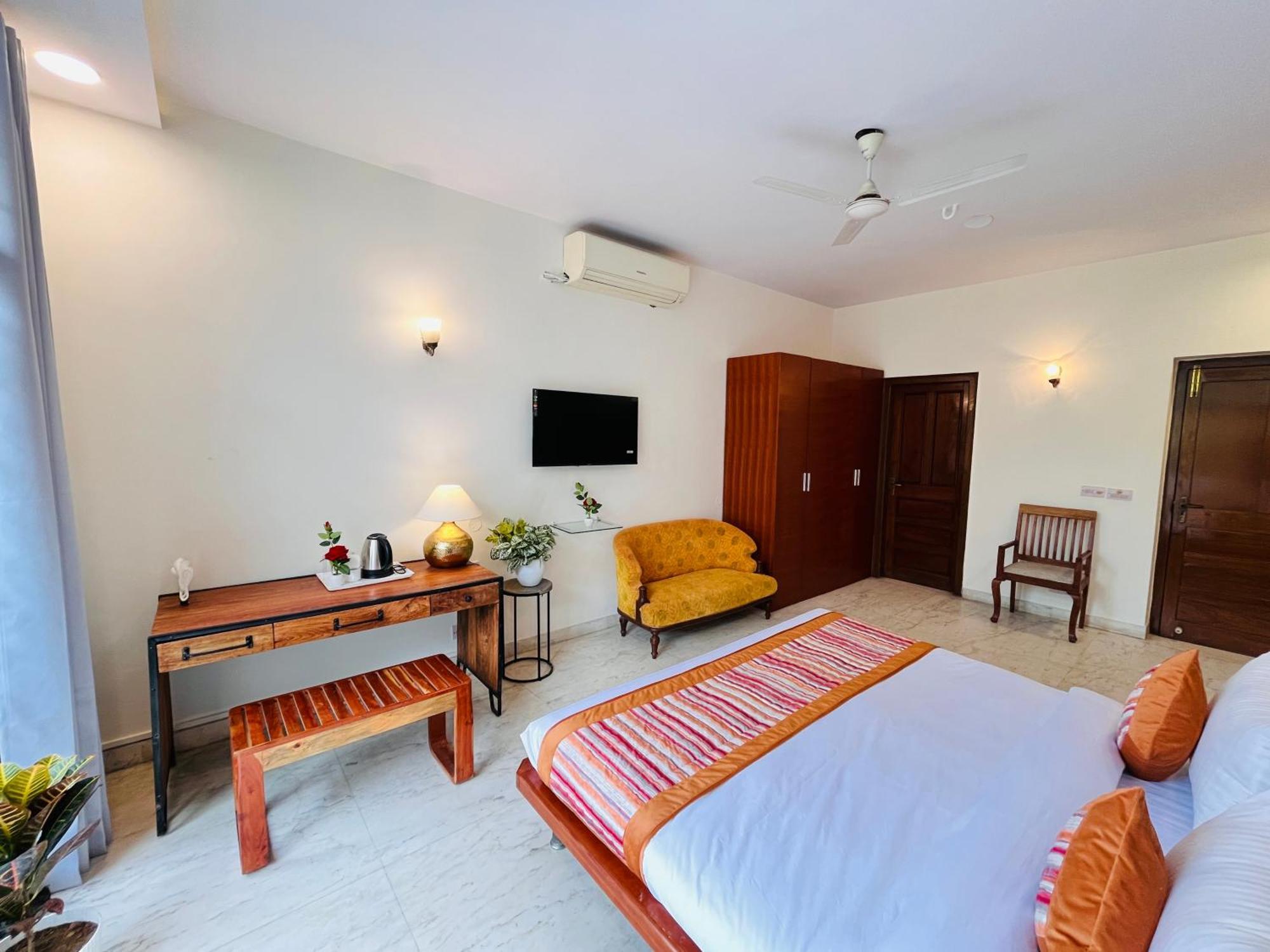 Grove Residency Hauz Khas Couple Friendly Hotel