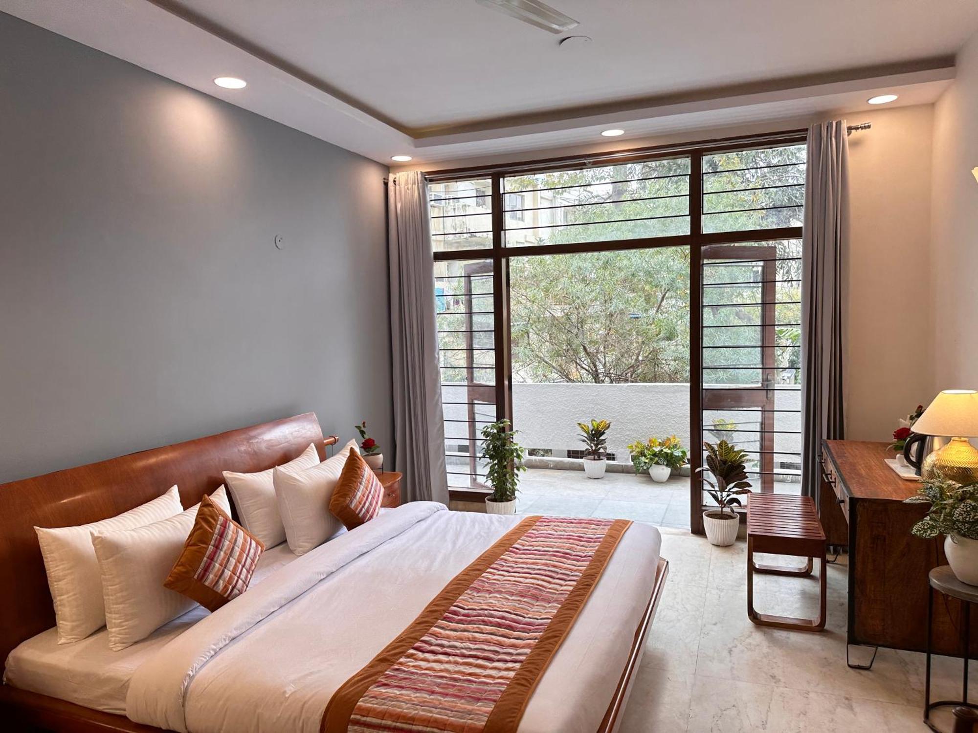 Grove Residency Hauz Khas Couple Friendly 3*
