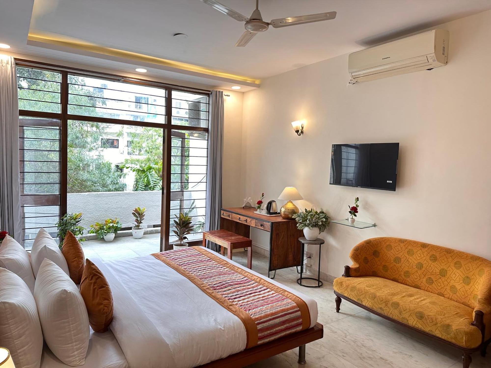 Hotel Grove Residency Hauz Khas Couple Friendly
