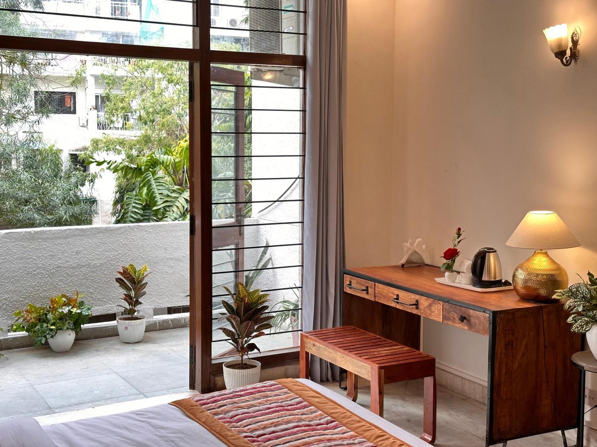Hotel Grove Residency Hauz Khas Couple Friendly