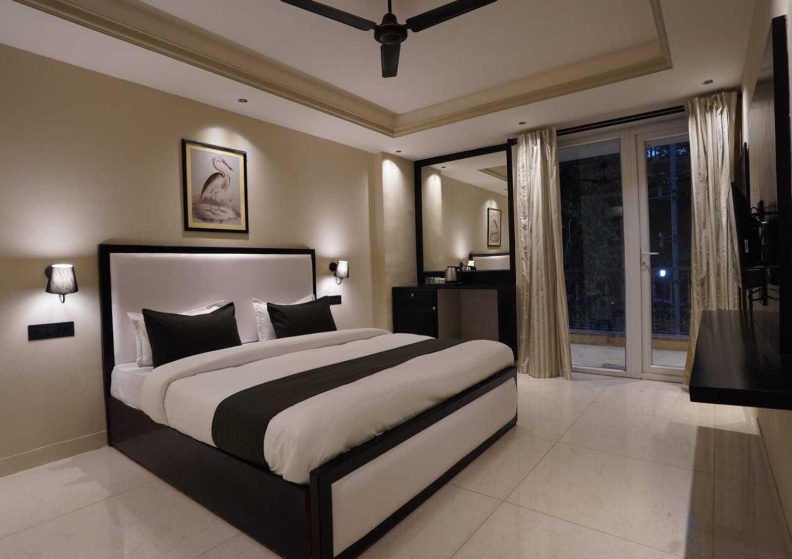 Hotel Clayton Near Igi Delhi Airport