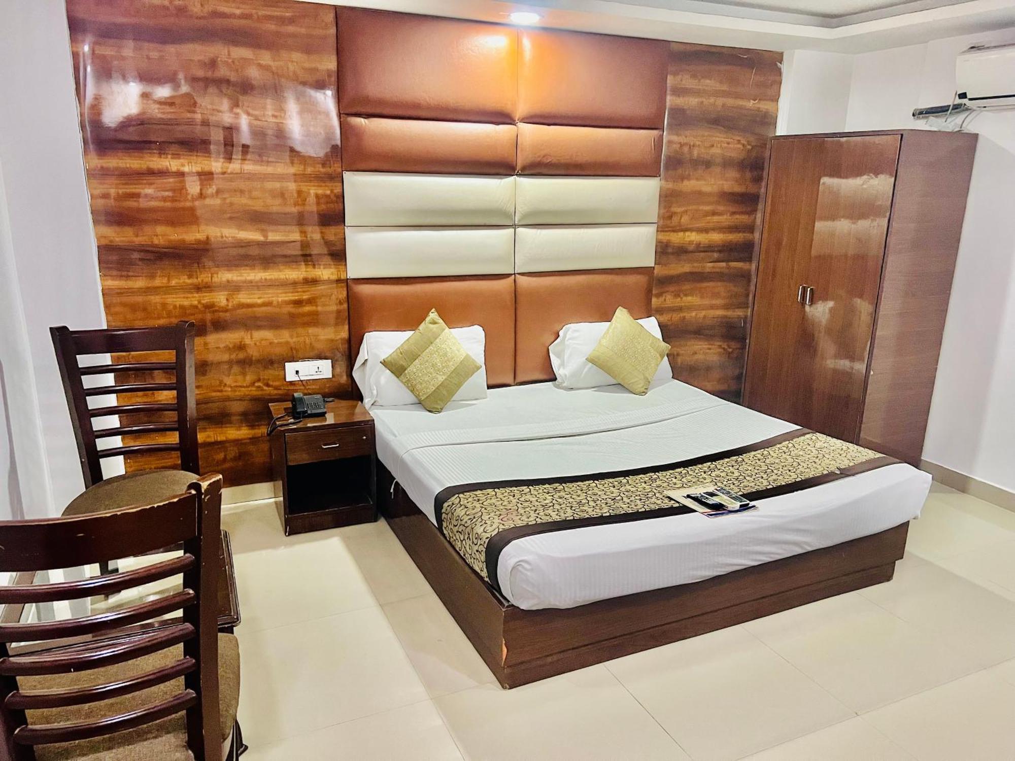 Hotel Hotel 4*