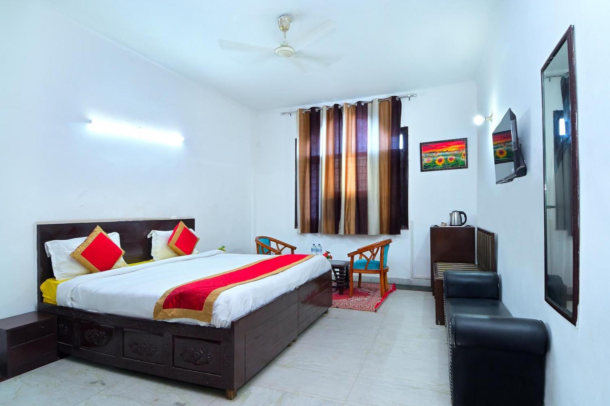 Jkm Hotel 3*