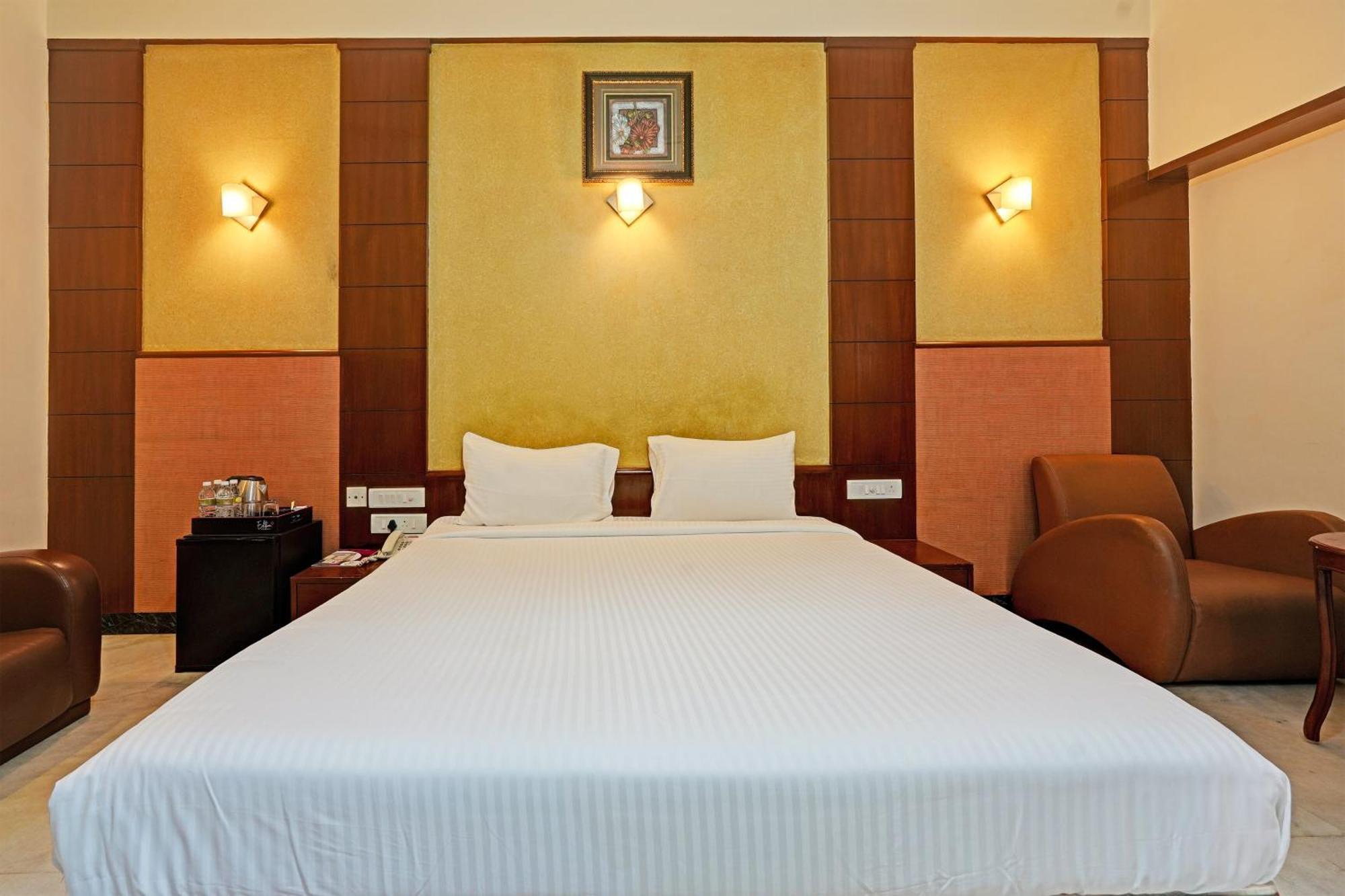 Grand Tark Plaza Near Delhi Airport 4*