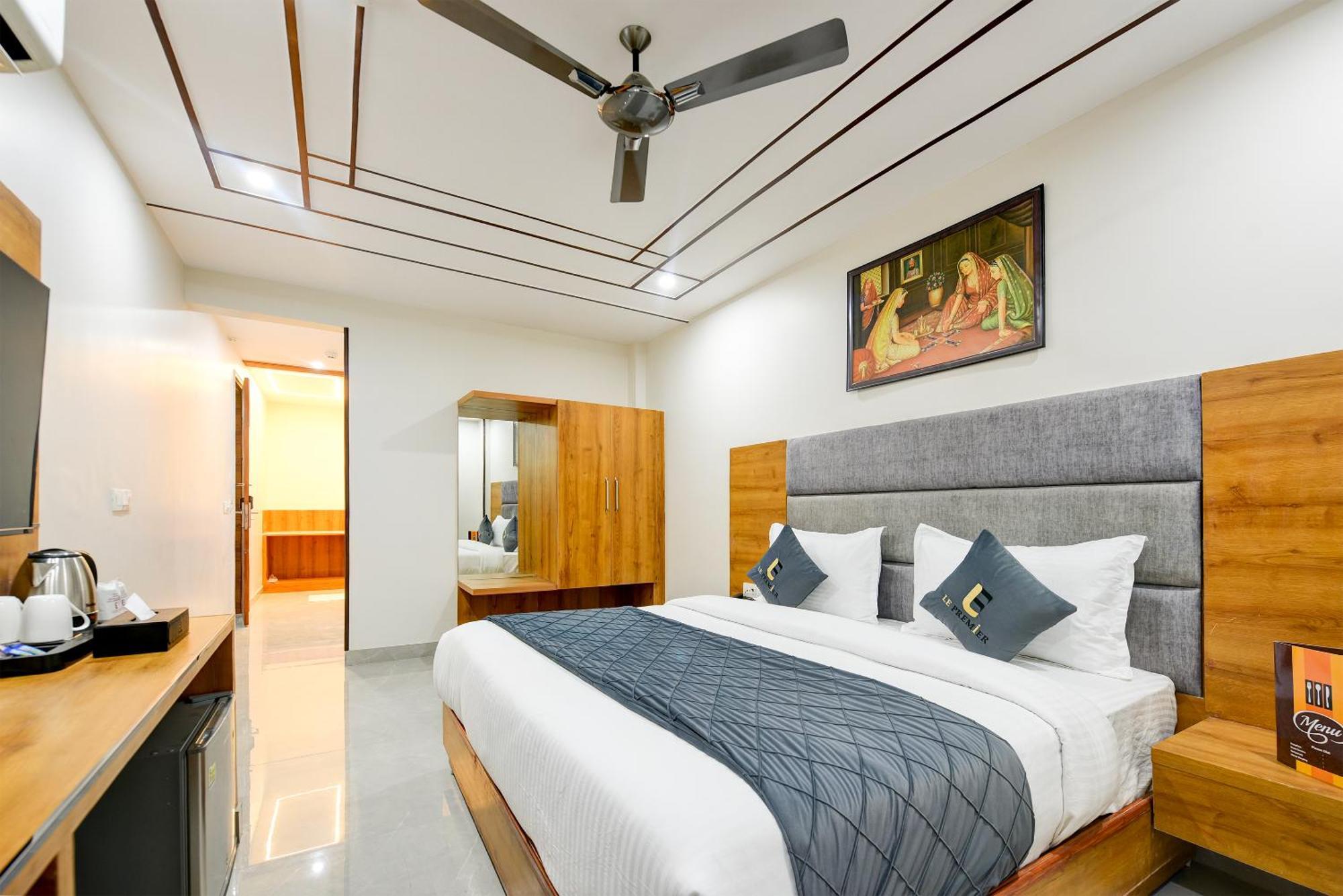 Hotel Airport Le Premier, 4*