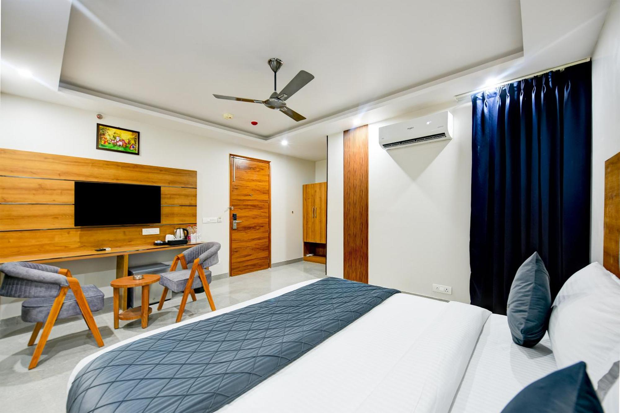 Hotel Airport Le Premier, 4*