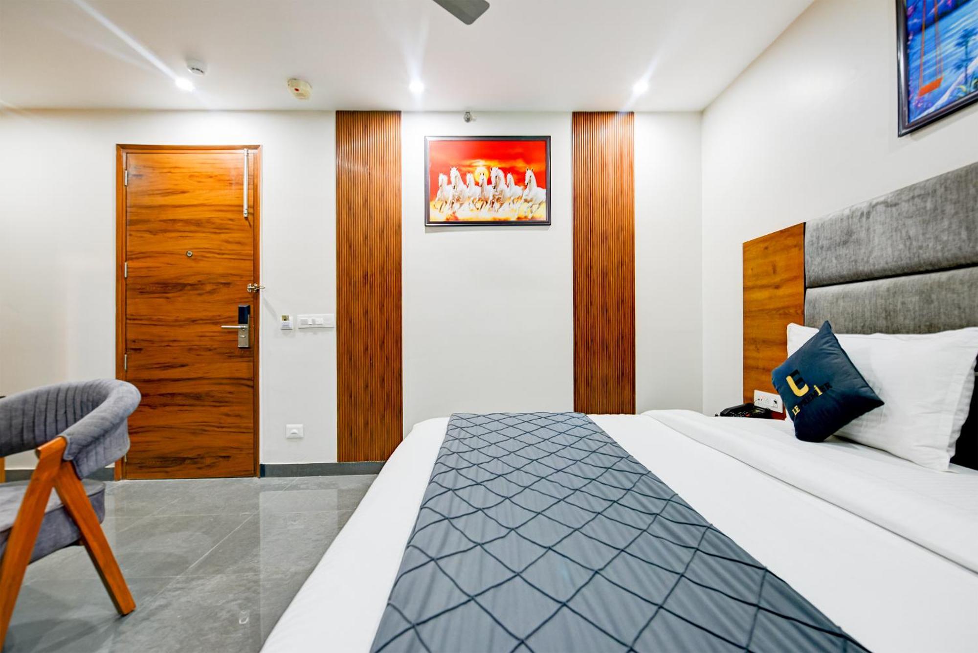 Hotel Airport Le Premier, 4*