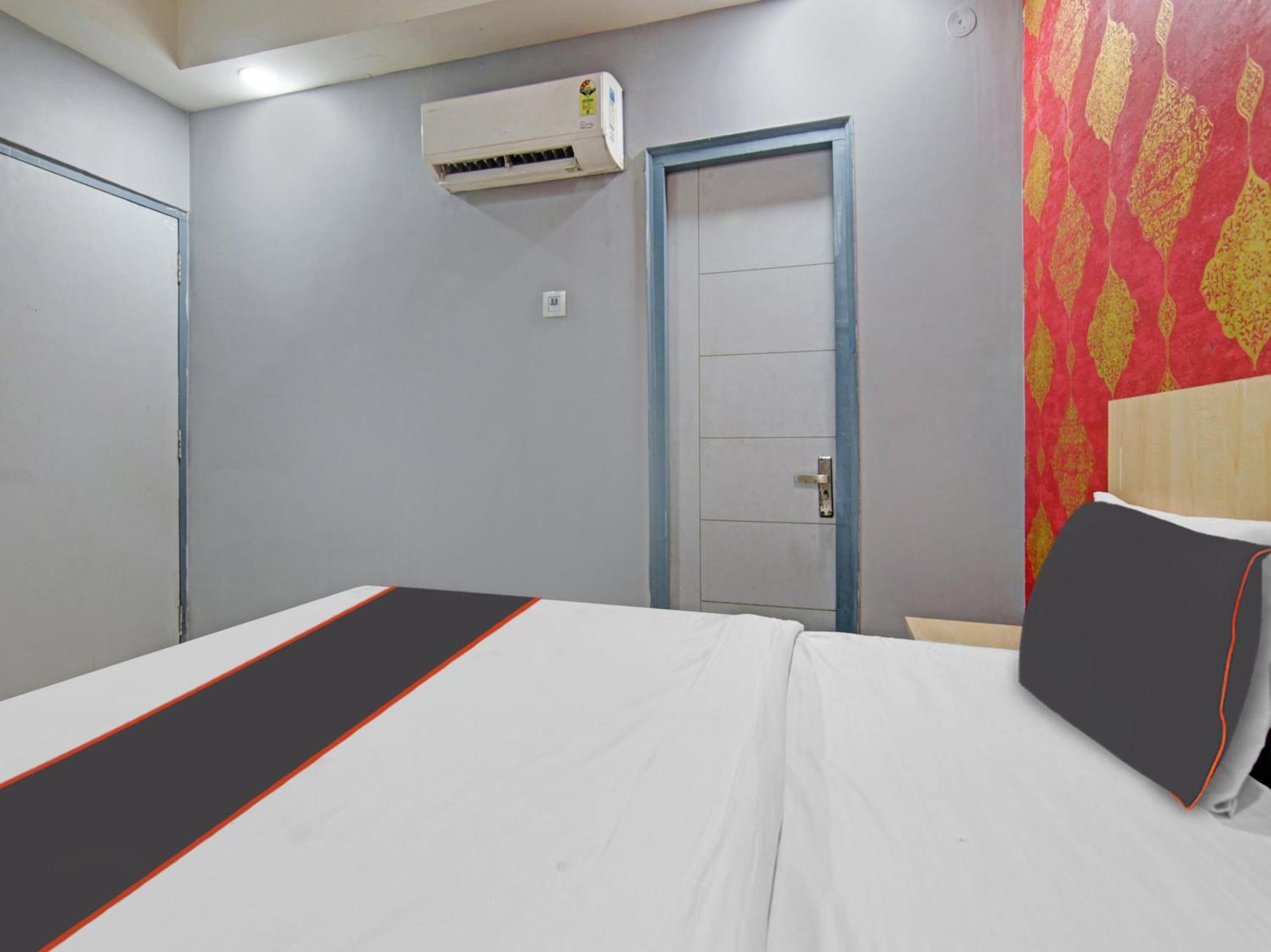 Live As Nod2558 Hotel