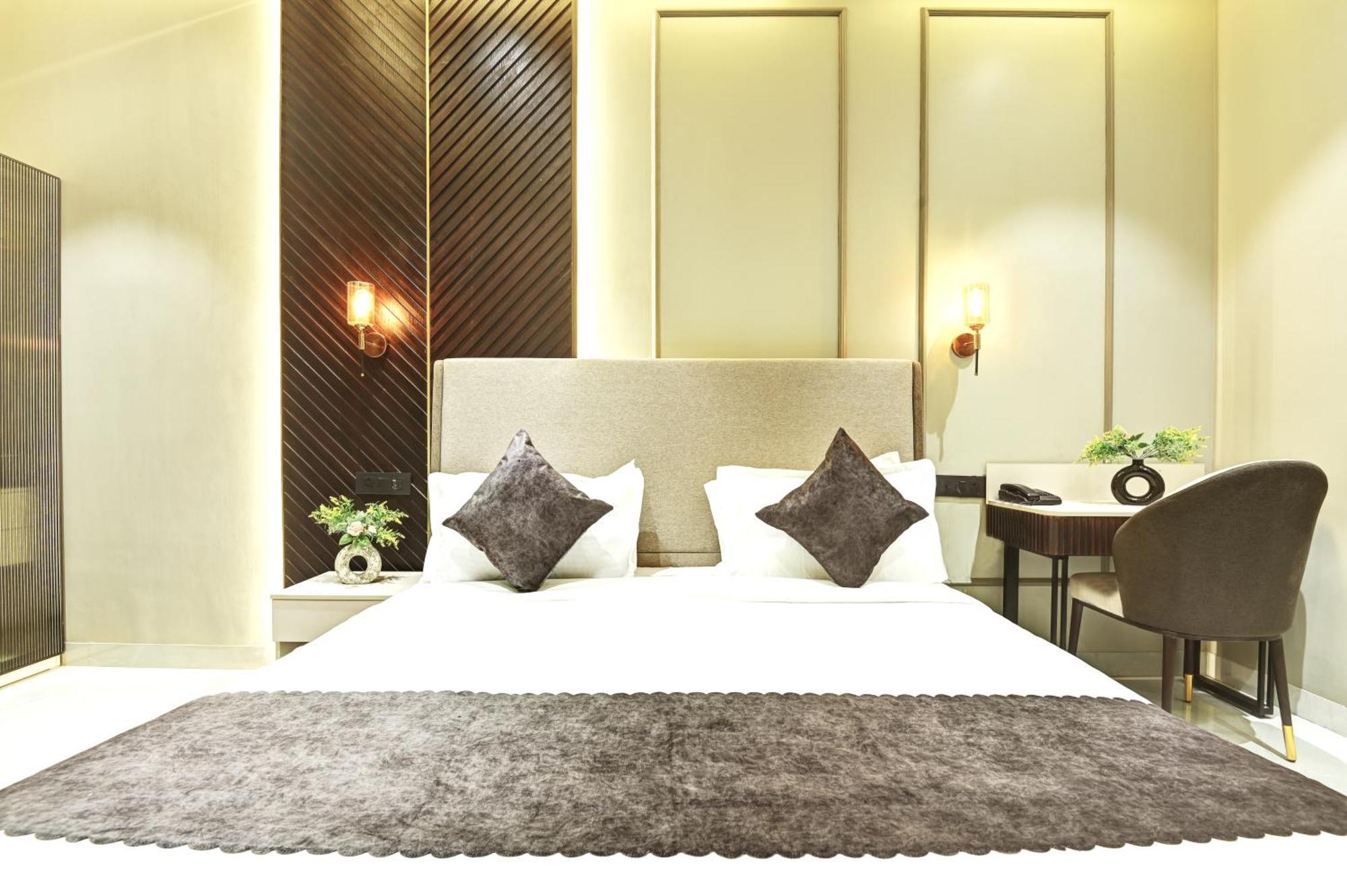 Hotel Saltstayz Olive - Pitampura New Delhi