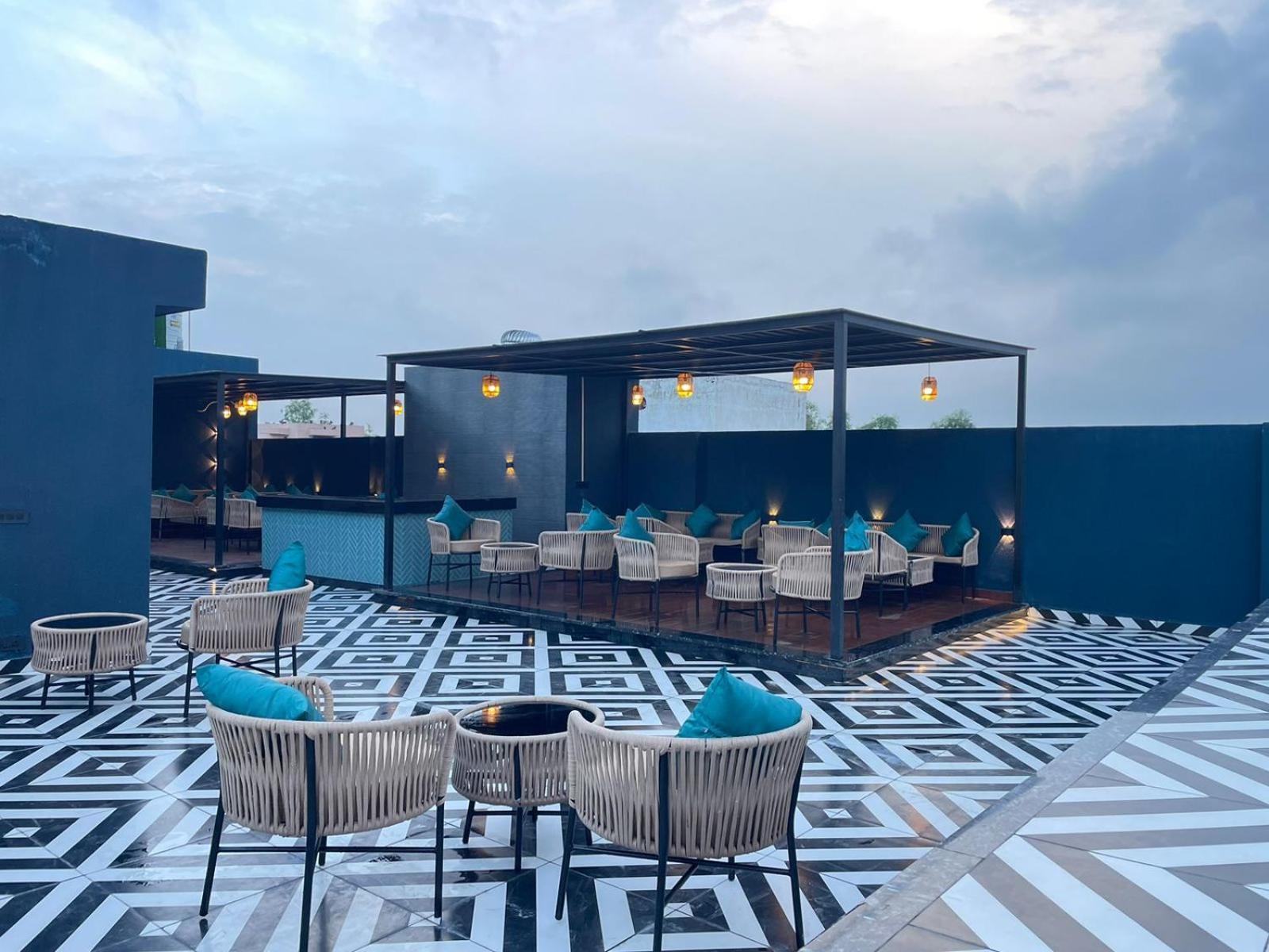 Saltstayz Olive - Pitampura Hotel New Delhi
