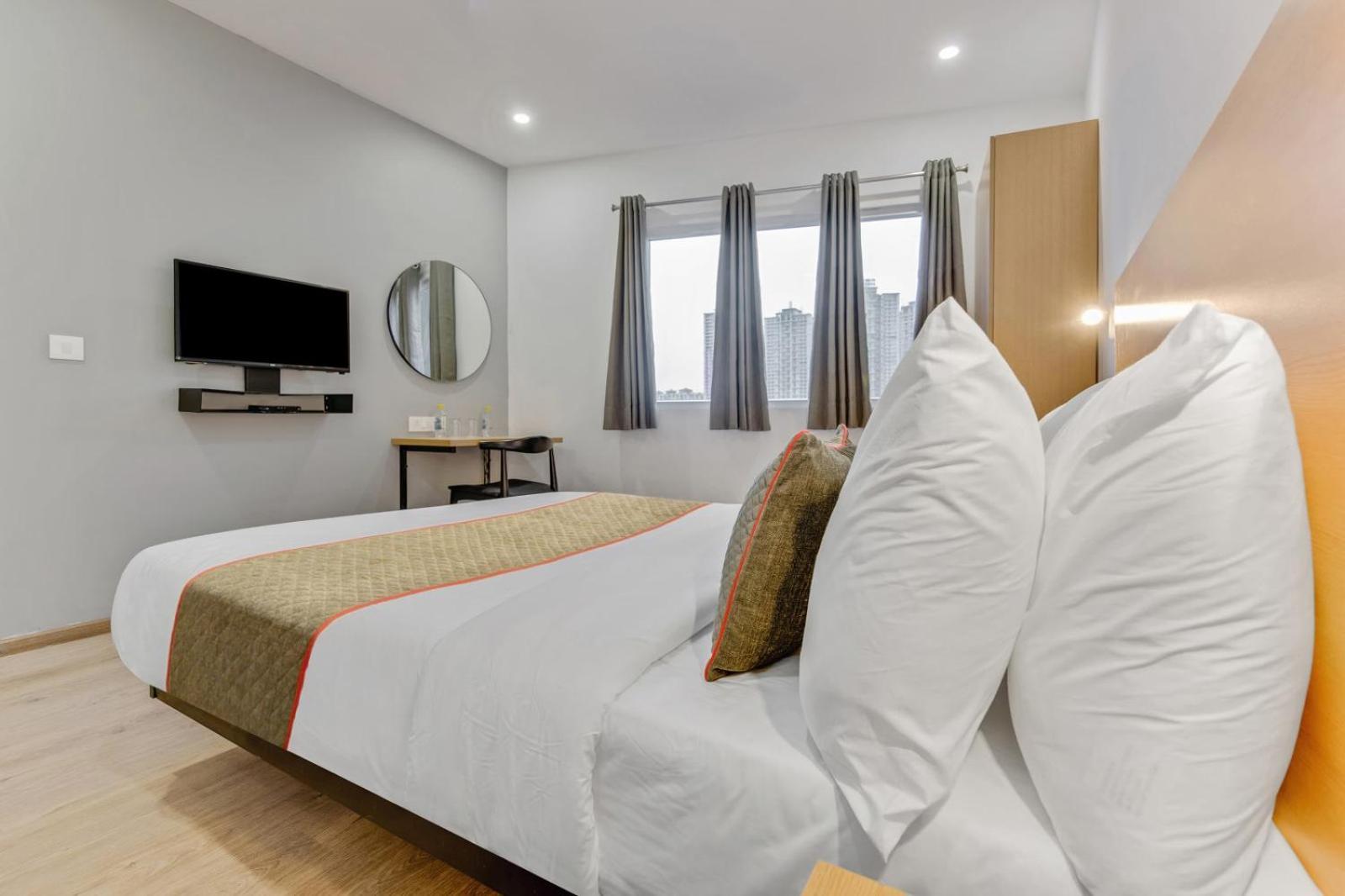 Grand King Hotel 4*