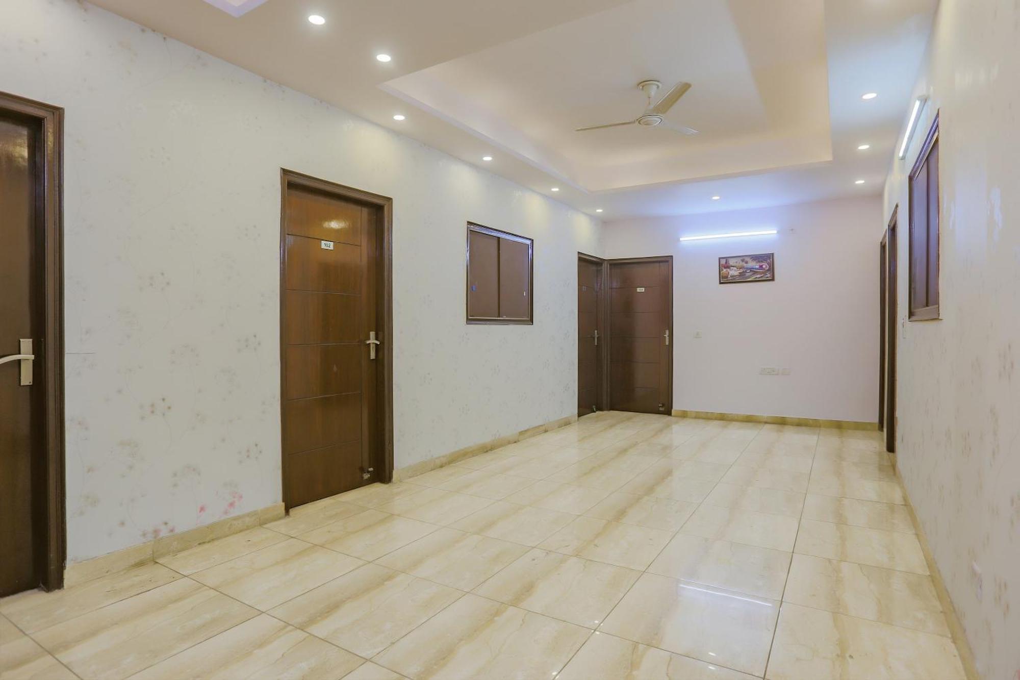 Collection O Essendi Hospitalities Llp Hotel Kālkāji Devi