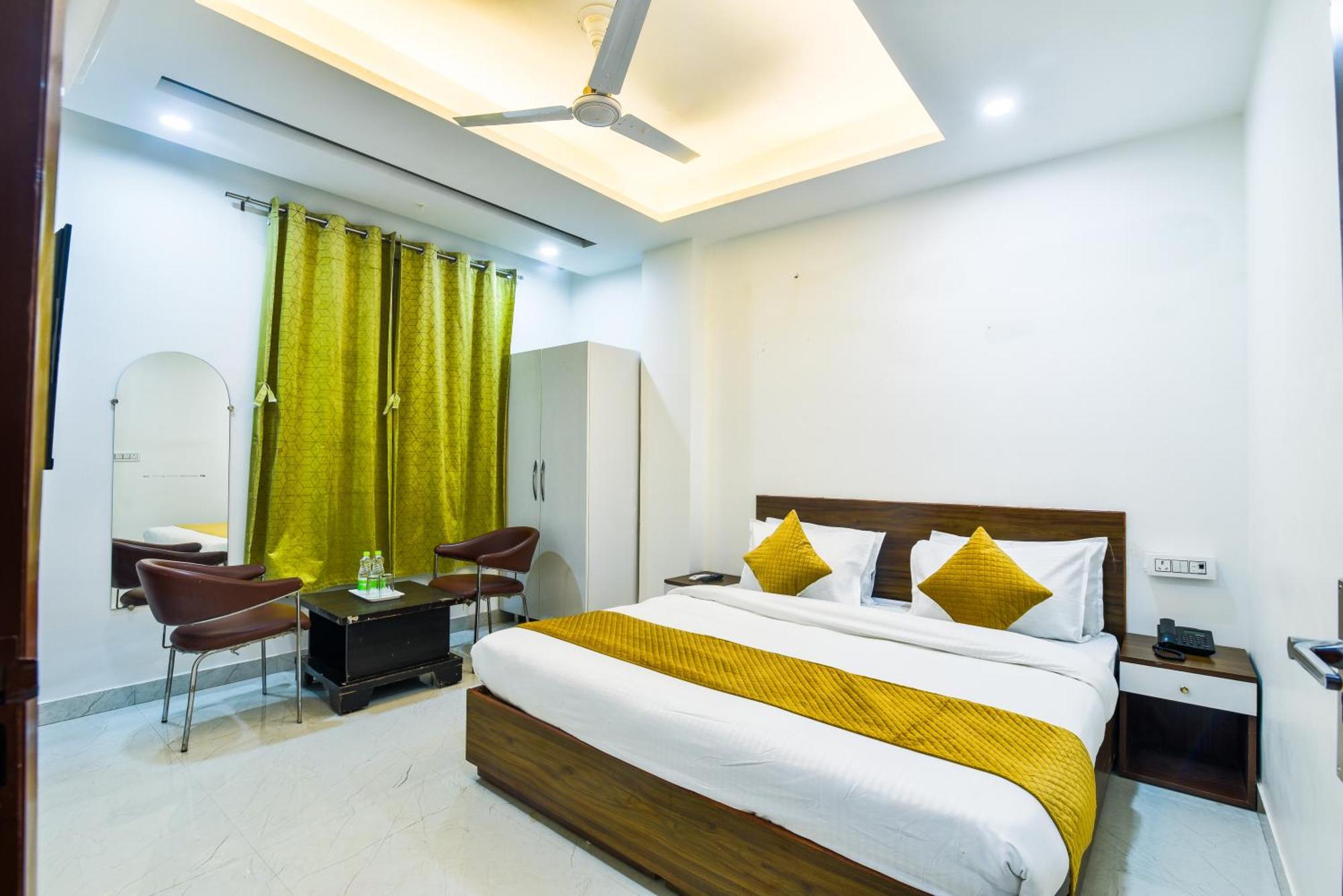 Diplomat Regency 3*