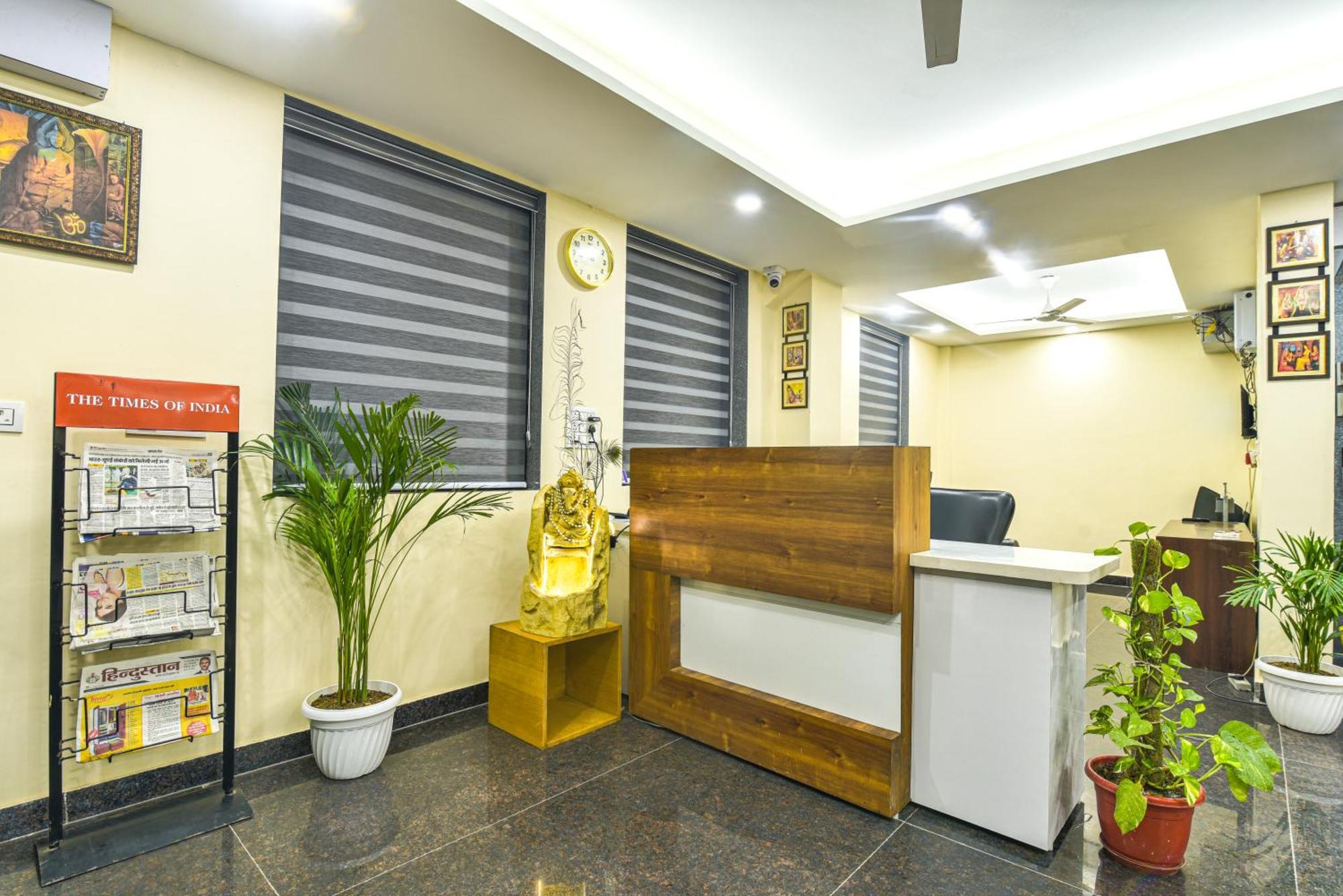 Hotel Diplomat Regency