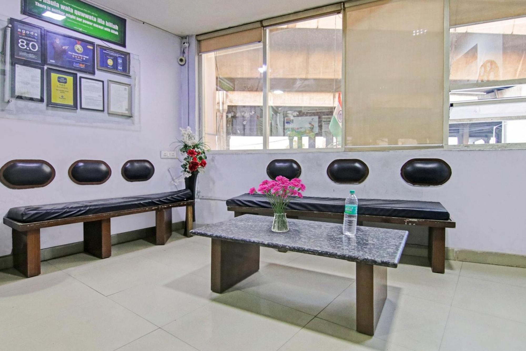 O Flagship Metro Star Near Lotus Temple Hotel 3*
