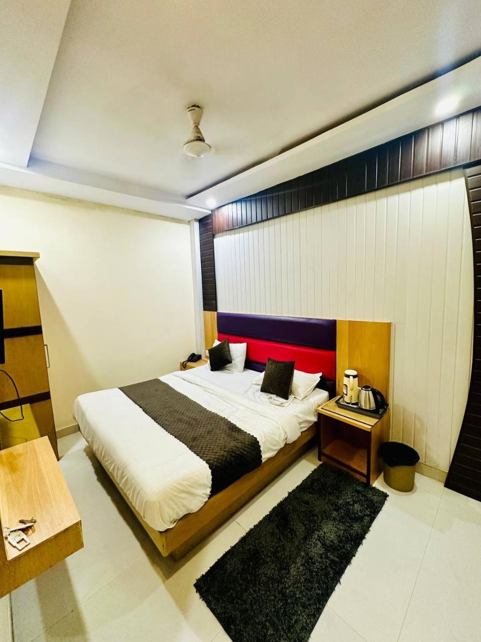 Bramhaputra Near Railway Station Hotel 3*