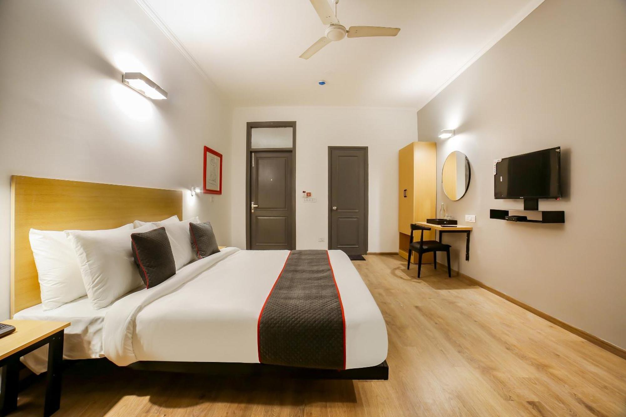 King Plaza Near Delhi Airport