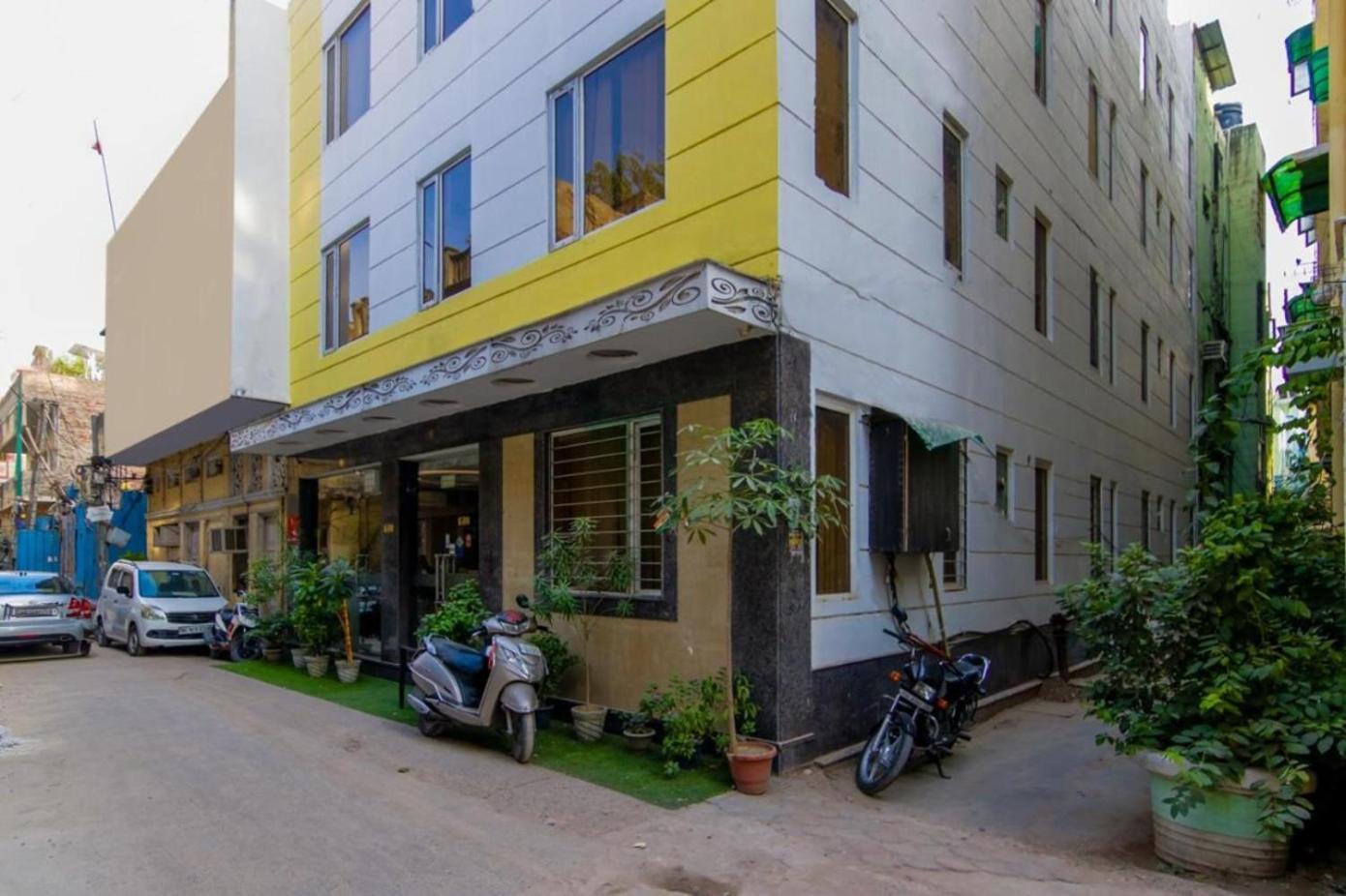 Hotel Baba Residency Near Railway Station New Delhi