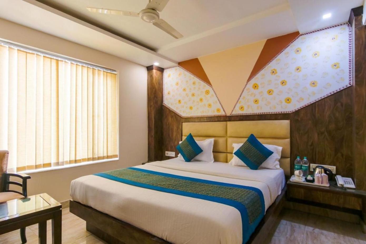 Baba Residency Near Railway Station Hotel