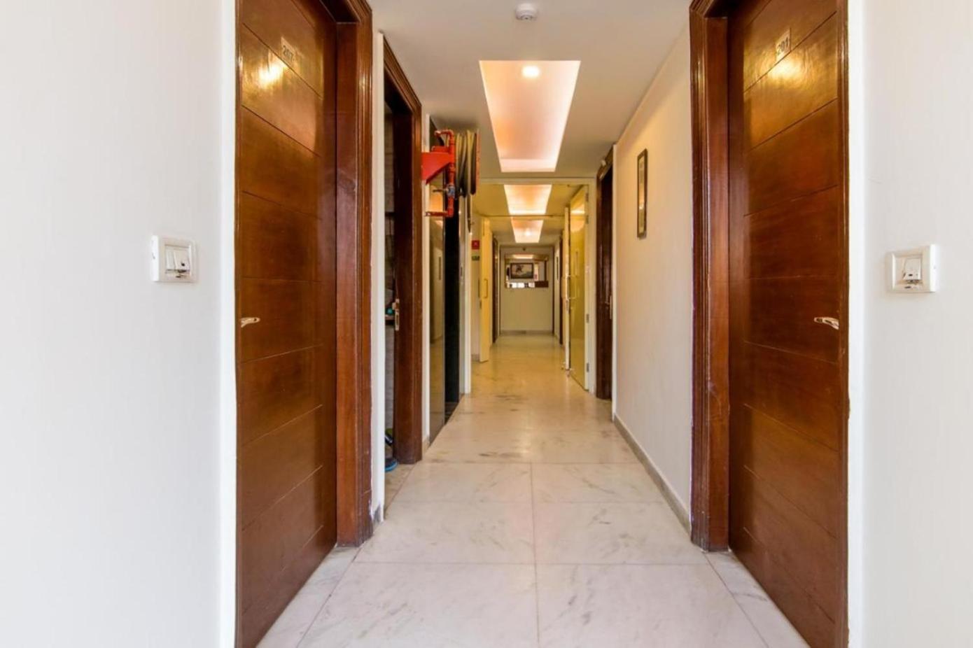 Hotel Baba Residency Near Railway Station New Delhi