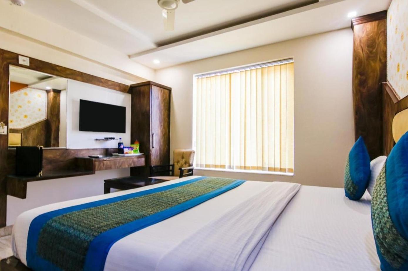 Baba Residency Near Railway Station