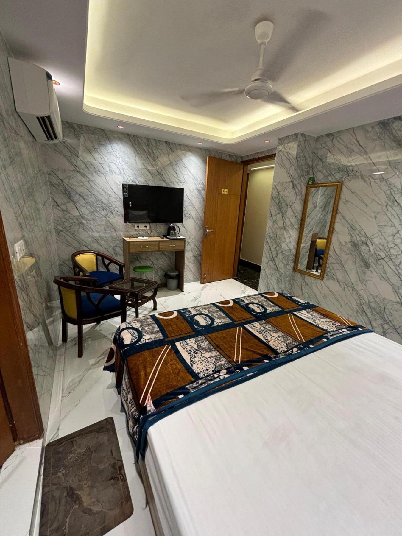 Bed & Breakfast Divine Residency