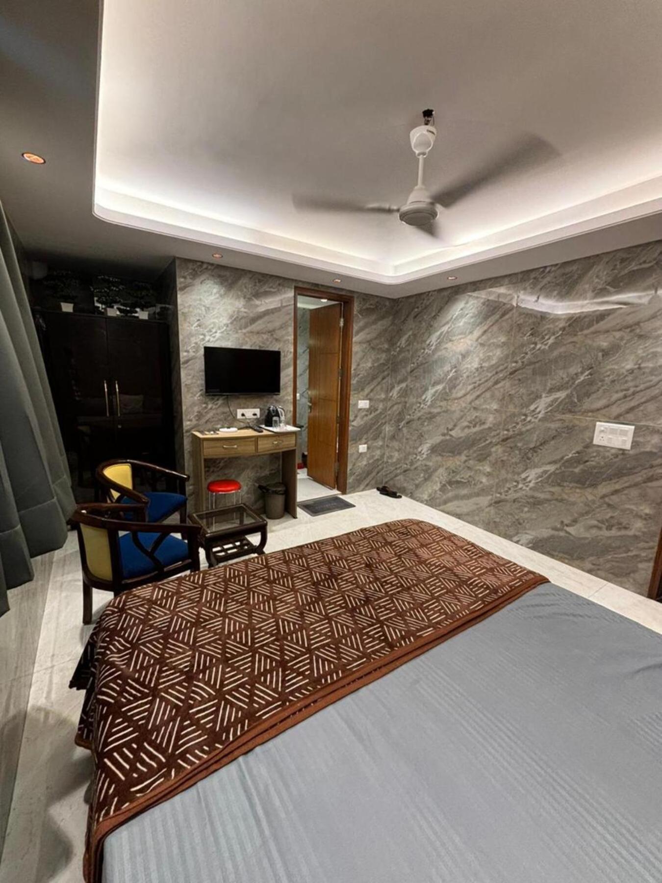 Bed & Breakfast Divine Residency