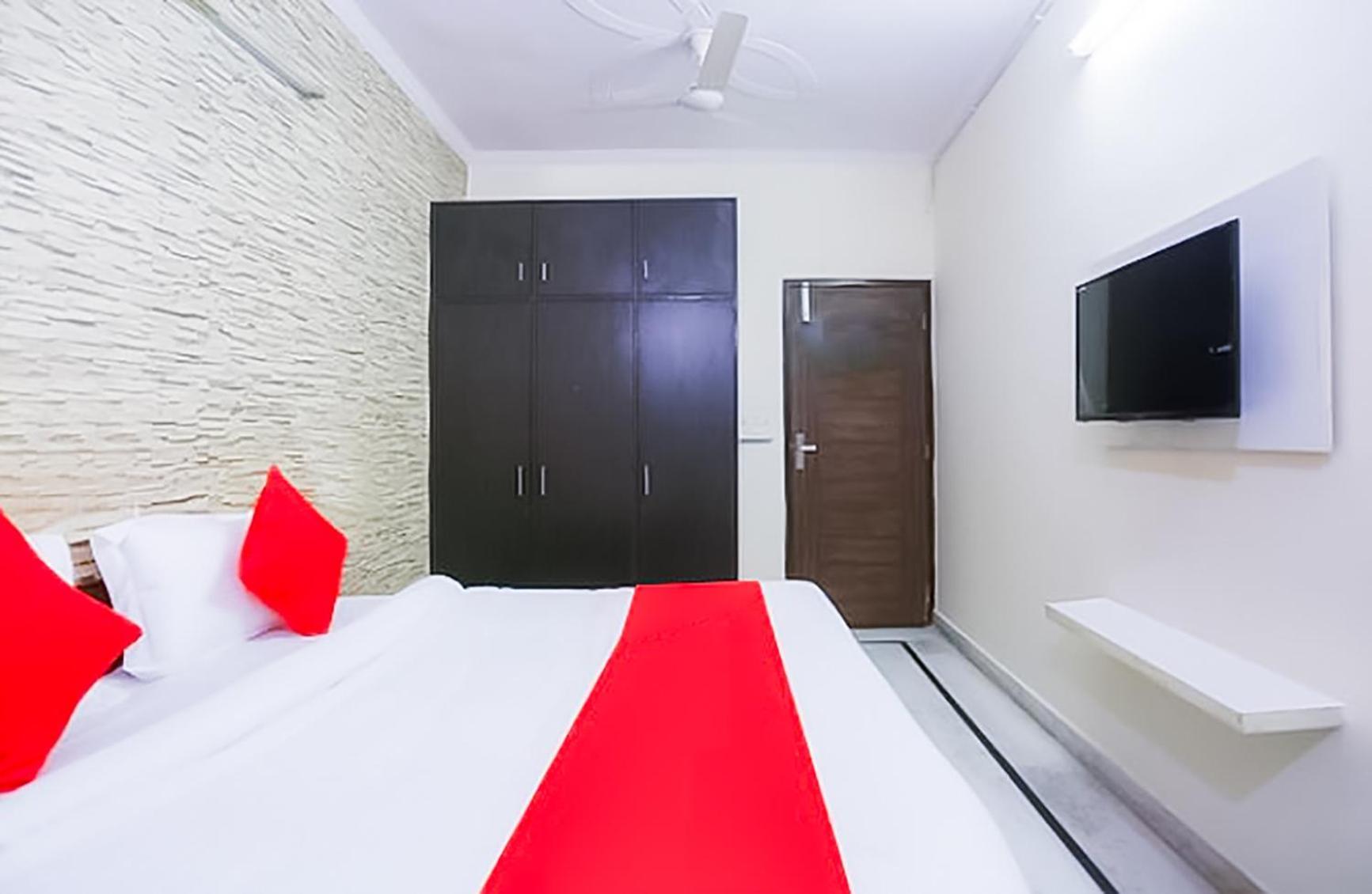 Bliss In Lajpat Nagar Bed & Breakfast New Delhi
